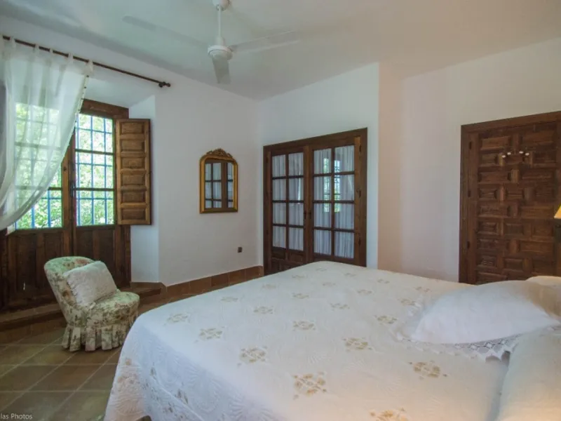 Fantastically Elegant Finca Between Archidona and Villanueva de Tapia, which is Totally Fenced/ Walled. The Finca and Dwelling Feature Total Privacy, and Yet is Only Four minutes from the Motorway and Equidistant between Malaga and Granada Airports..