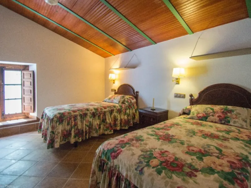 Fantastically Elegant Finca Between Archidona and Villanueva de Tapia, which is Totally Fenced/ Walled. The Finca and Dwelling Feature Total Privacy, and Yet is Only Four minutes from the Motorway and Equidistant between Malaga and Granada Airports..