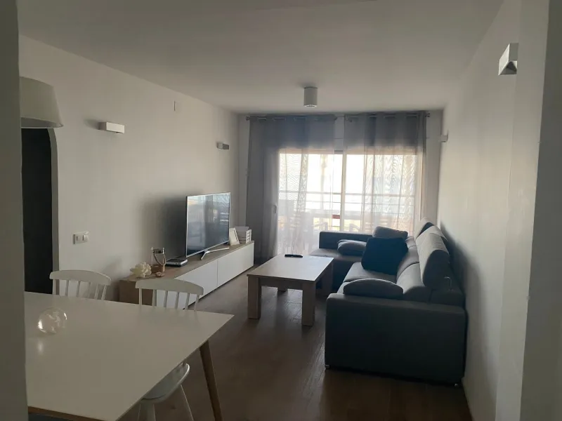 Exclusive seafront apartment in Calafell with private club access