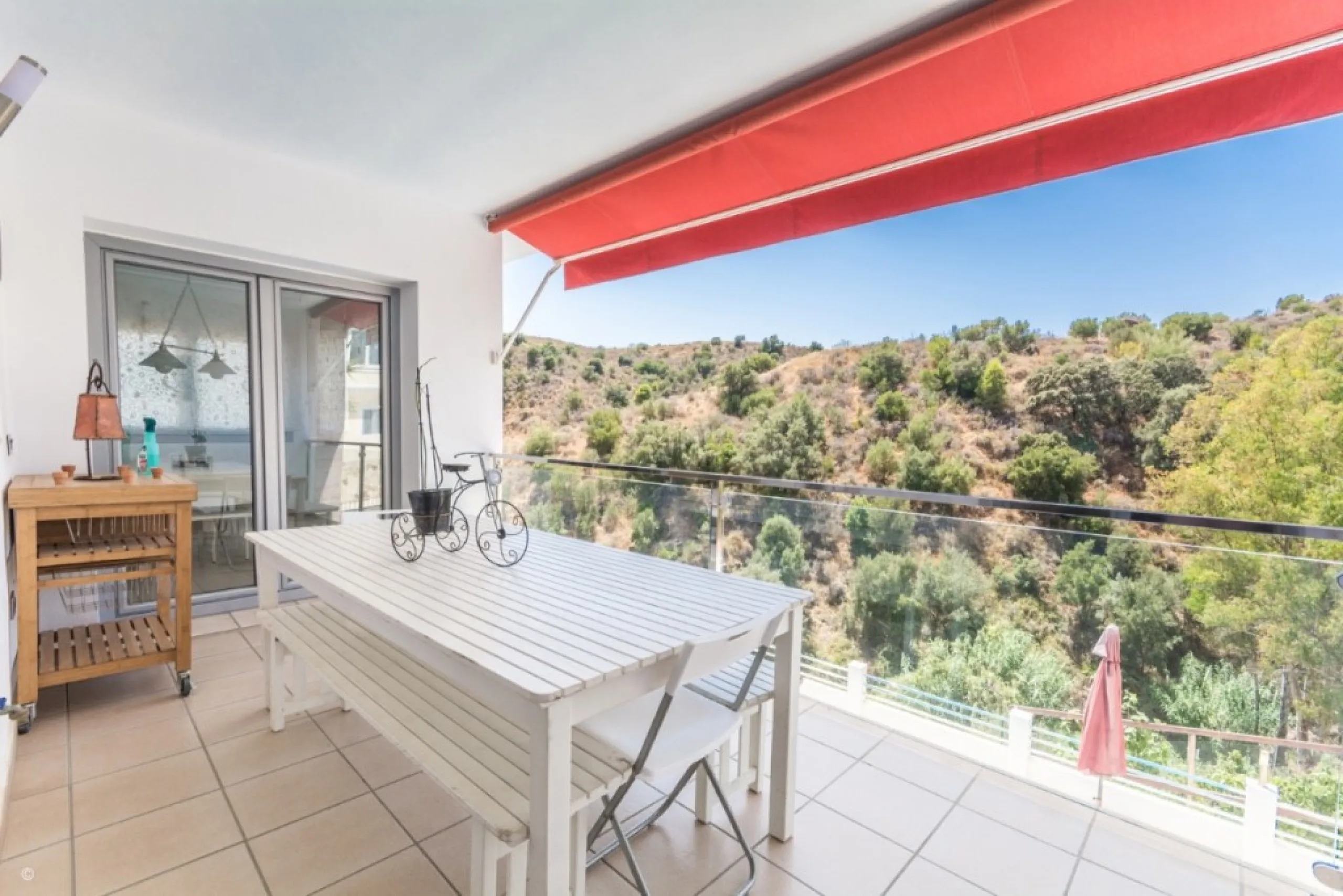 Large Villa with great qualities in Carretera de Mijas area with guest accommodation, lift and orchard.