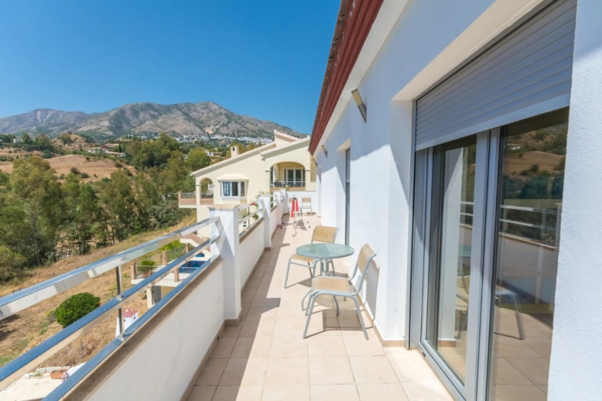 Large Villa with great qualities in Carretera de Mijas area with guest accommodation, lift and orchard.