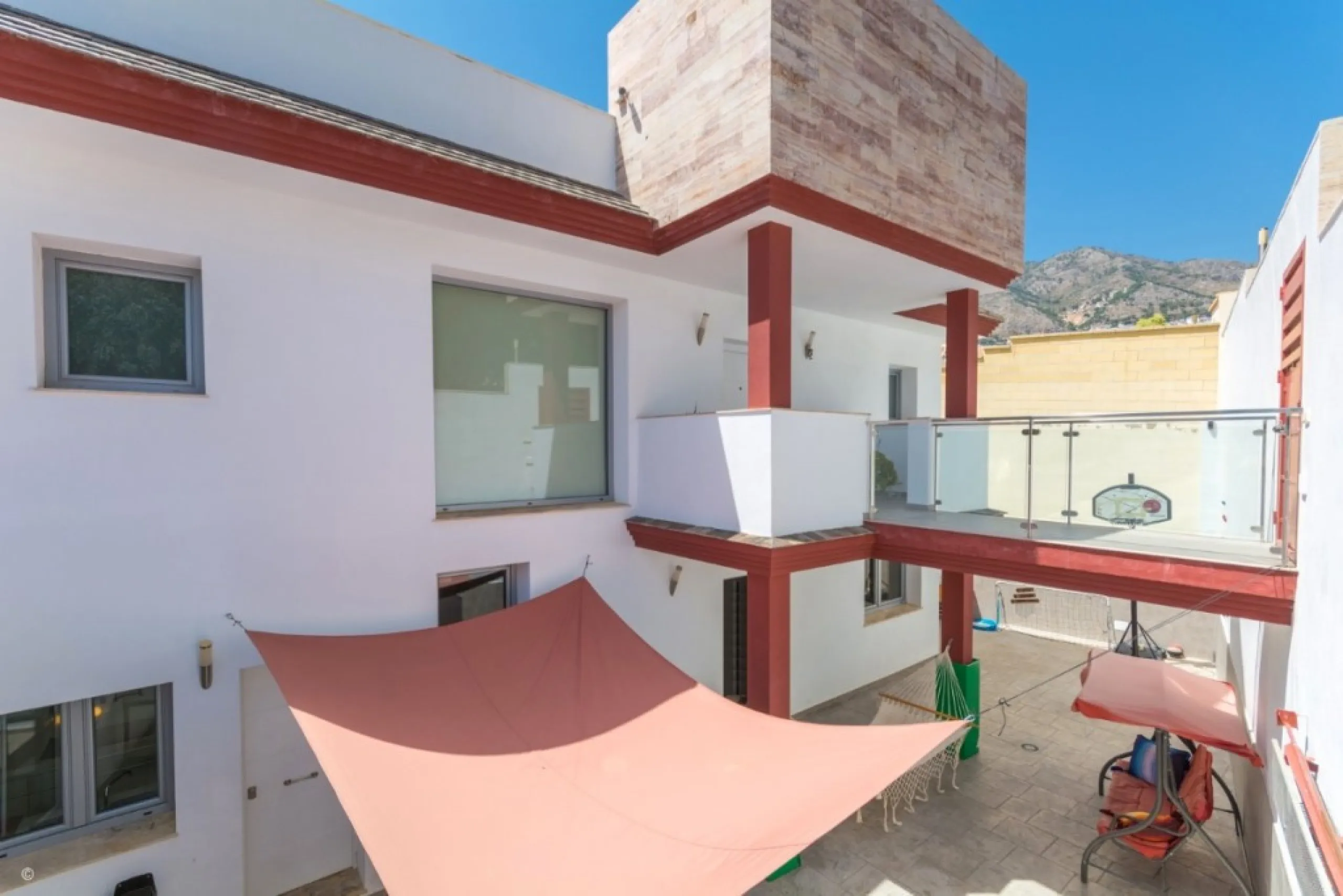 Large Villa with great qualities in Carretera de Mijas area with guest accommodation, lift and orchard.