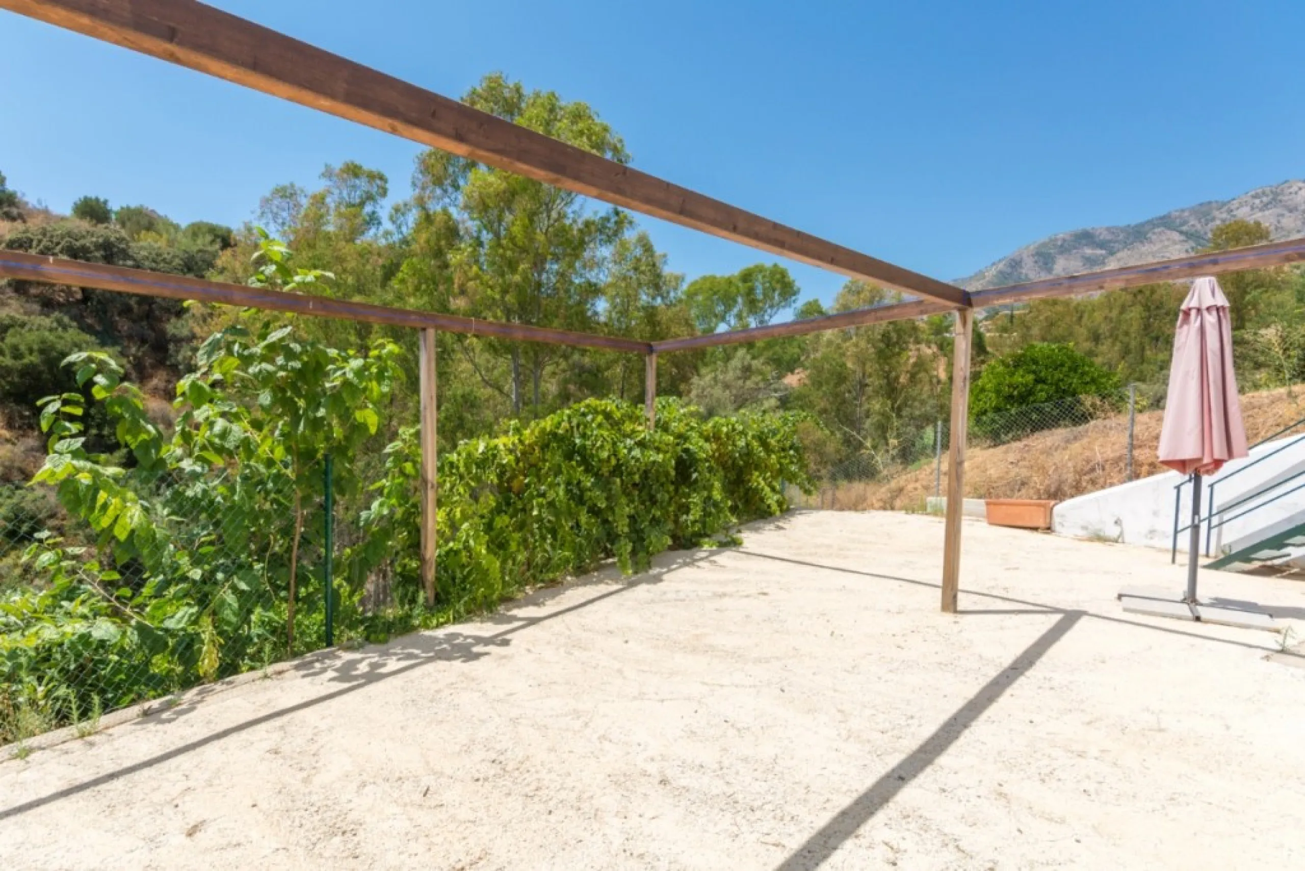 Large Villa with great qualities in Carretera de Mijas area with guest accommodation, lift and orchard.