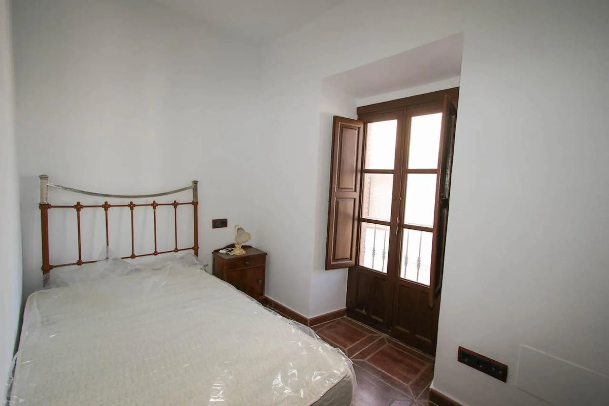House - Townhouse в продаже в Guaro, Málaga. В доме 7 спален и 3 ванных комнат. Площадь дома 362 м²