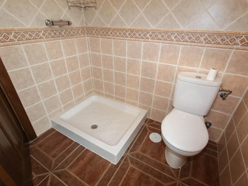 House - Townhouse в продаже в Guaro, Málaga. В доме 7 спален и 3 ванных комнат. Площадь дома 362 м²