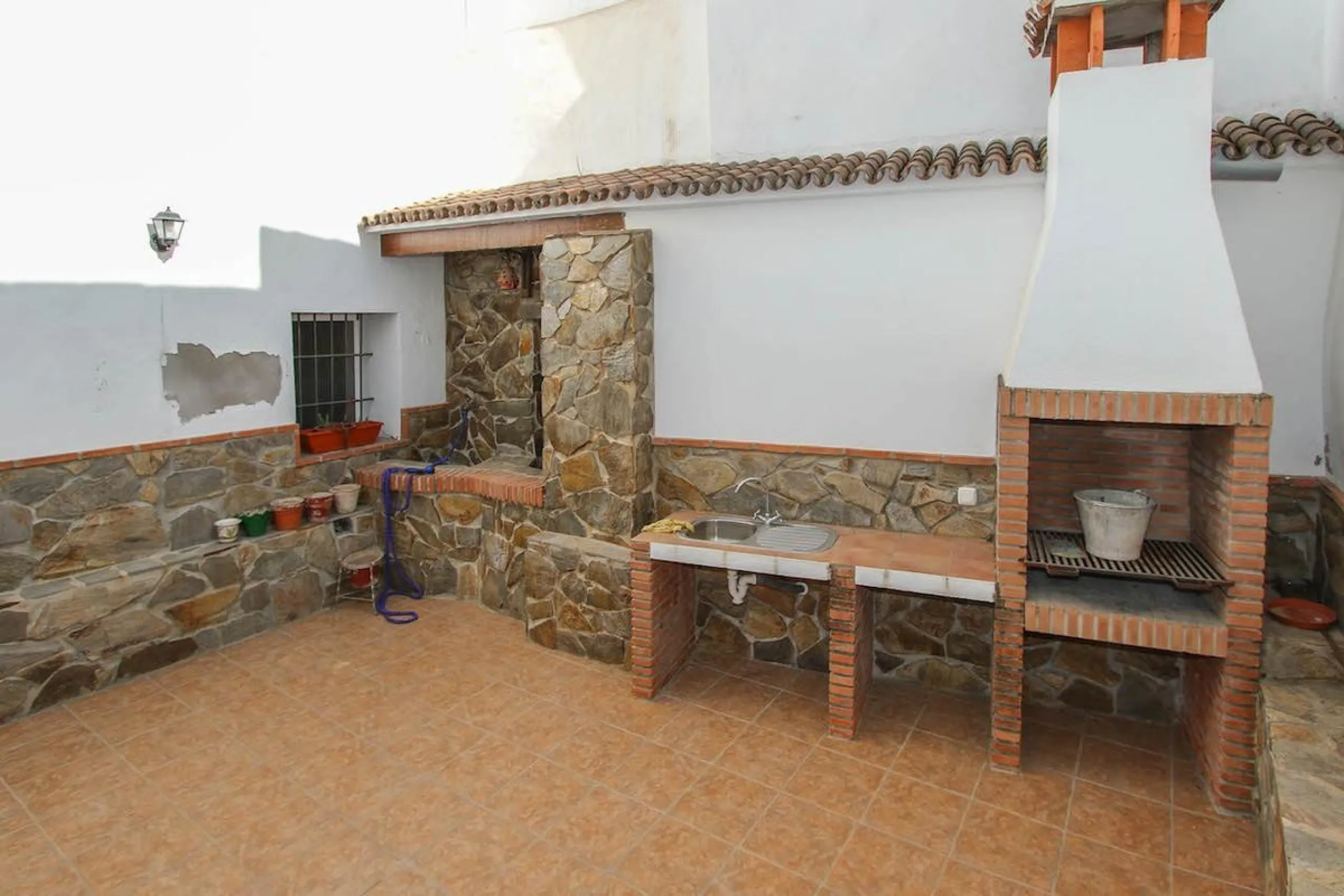 House - Townhouse в продаже в Guaro, Málaga. В доме 7 спален и 3 ванных комнат. Площадь дома 362 м²