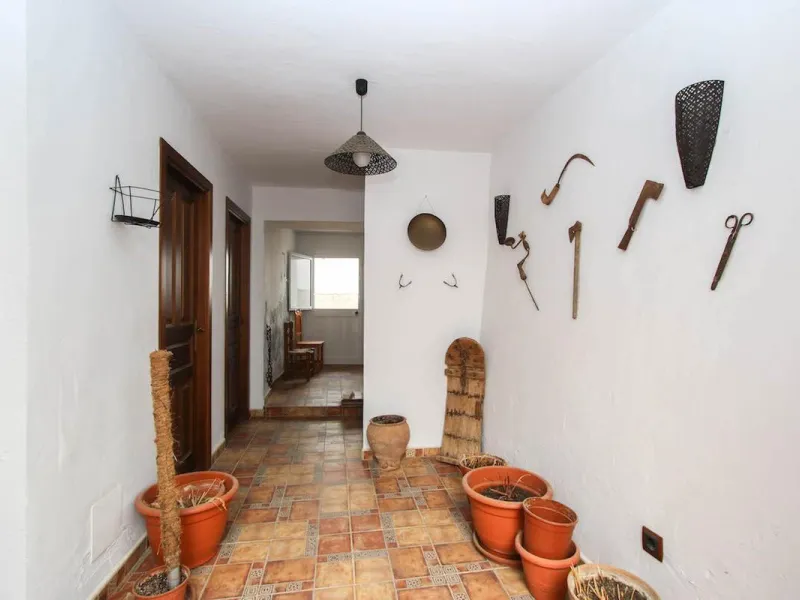 House - Townhouse в продаже в Guaro, Málaga. В доме 7 спален и 3 ванных комнат. Площадь дома 362 м²