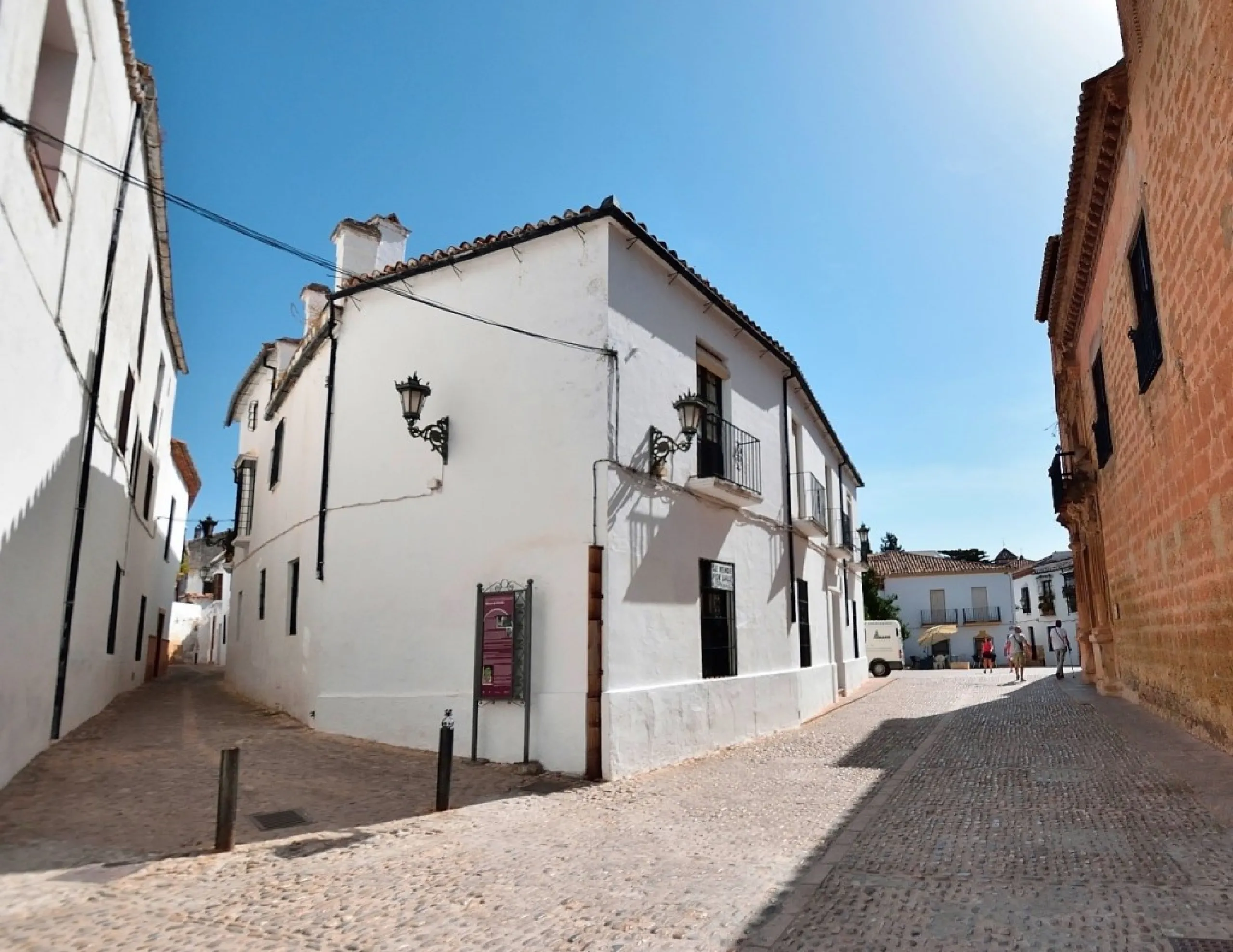 House - Detached Villa в продаже в Ronda, Málaga. В доме 5 спален и 5 ванных комнат. Площадь дома 404 м². Площадь участка 194 м²