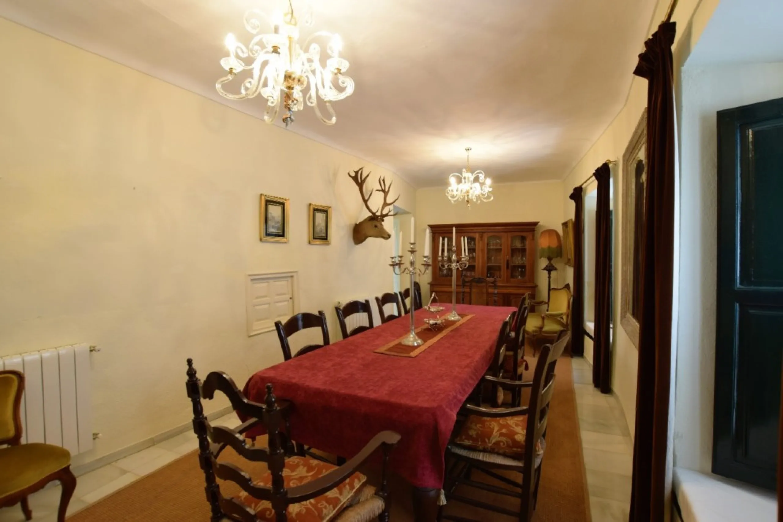 House - Detached Villa в продаже в Ronda, Málaga. В доме 5 спален и 5 ванных комнат. Площадь дома 404 м². Площадь участка 194 м²