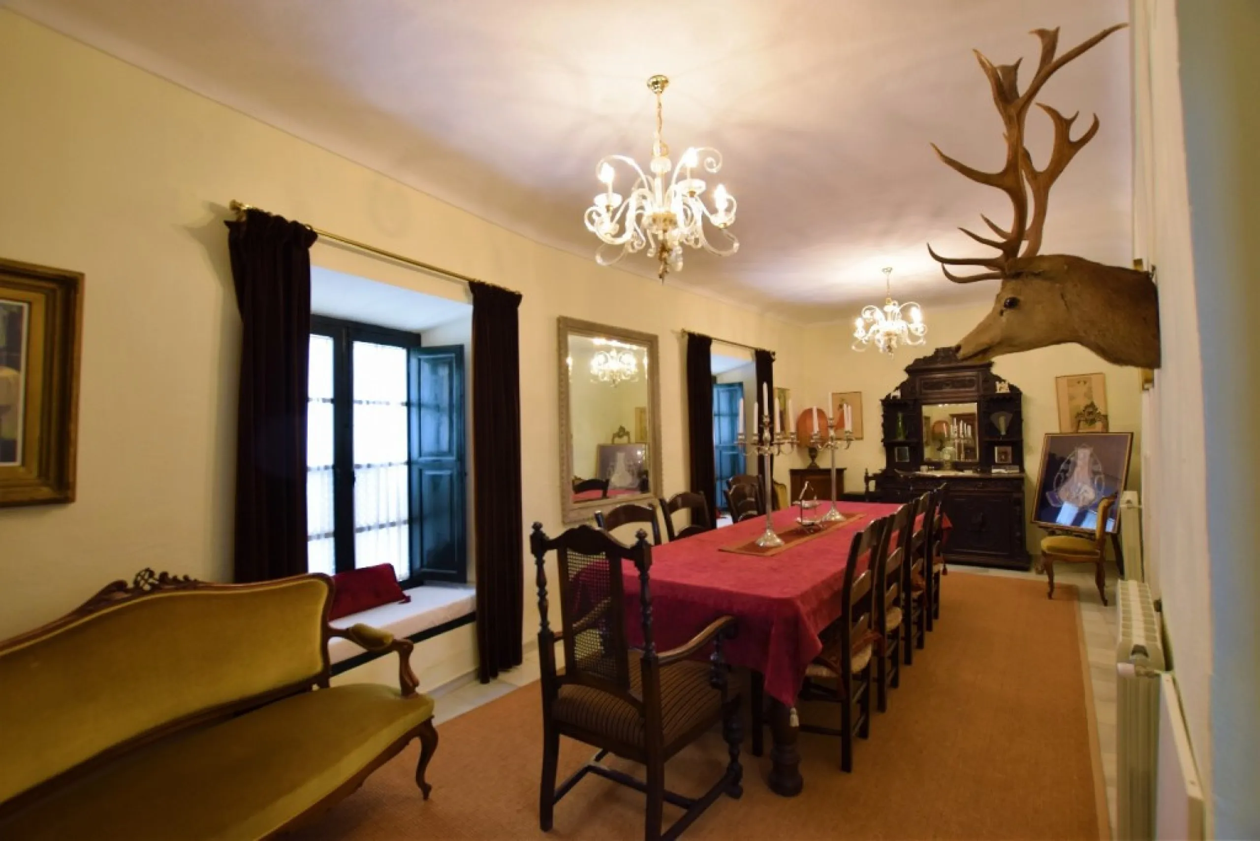 House - Detached Villa в продаже в Ronda, Málaga. В доме 5 спален и 5 ванных комнат. Площадь дома 404 м². Площадь участка 194 м²