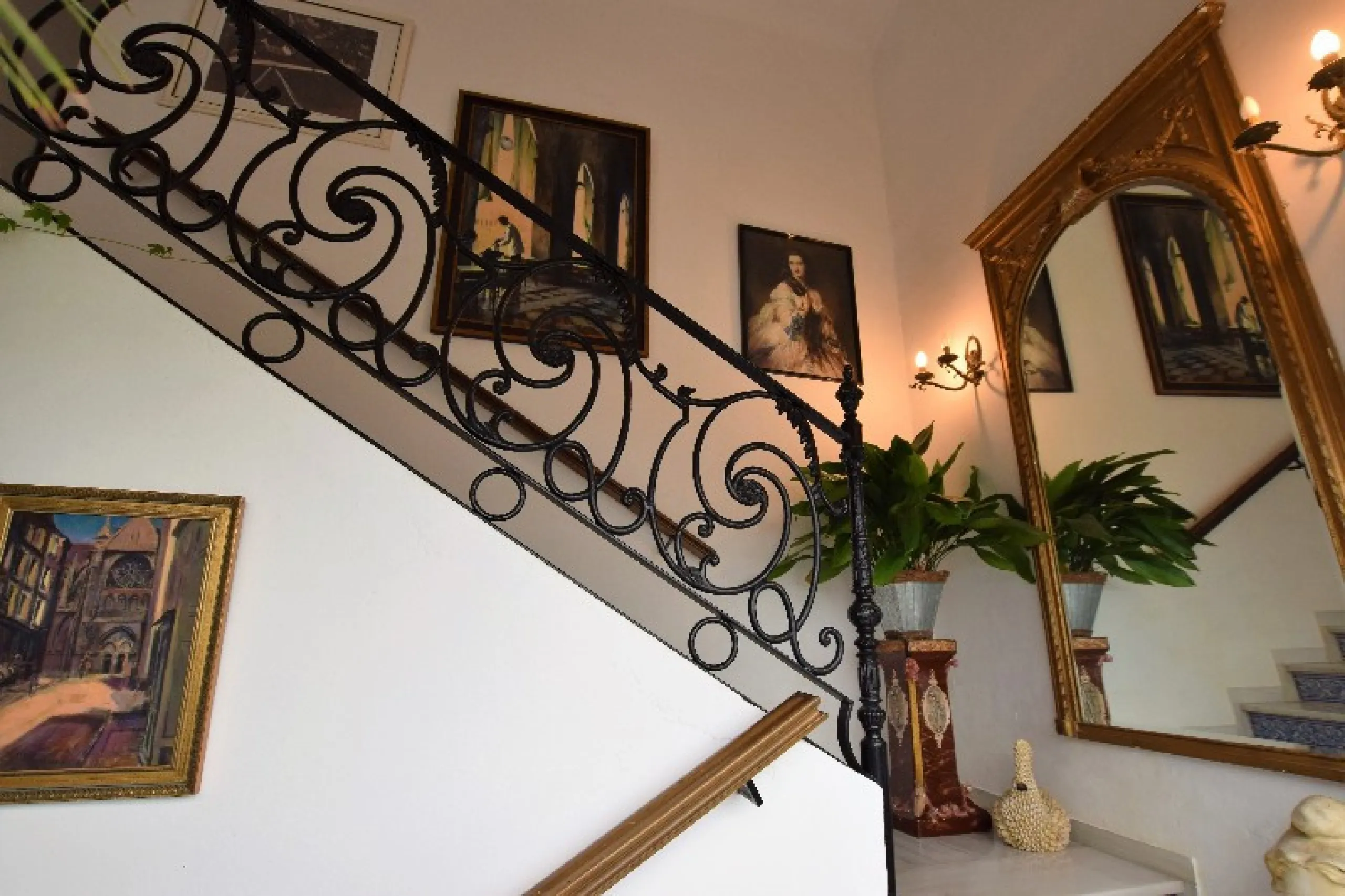 House - Detached Villa в продаже в Ronda, Málaga. В доме 5 спален и 5 ванных комнат. Площадь дома 404 м². Площадь участка 194 м²