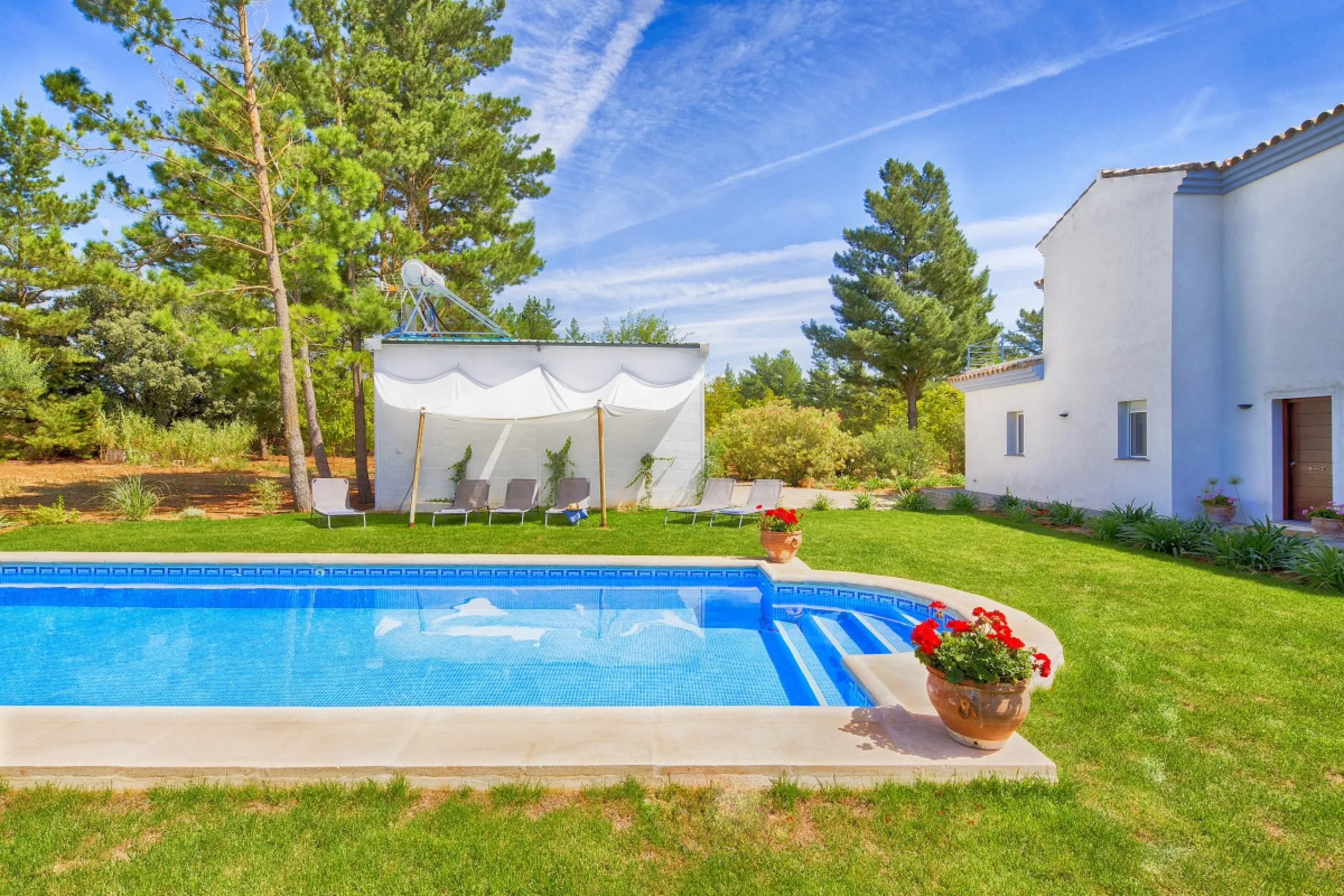 AN OUTSTANDING OPPORTUNITY to own an IMPRESSIVE FINCA OF 30,000M2 OF FLAT LAND with 1,000 walnut trees and a beautiful, stylish modern home with a private swimming pool and exceptional views.