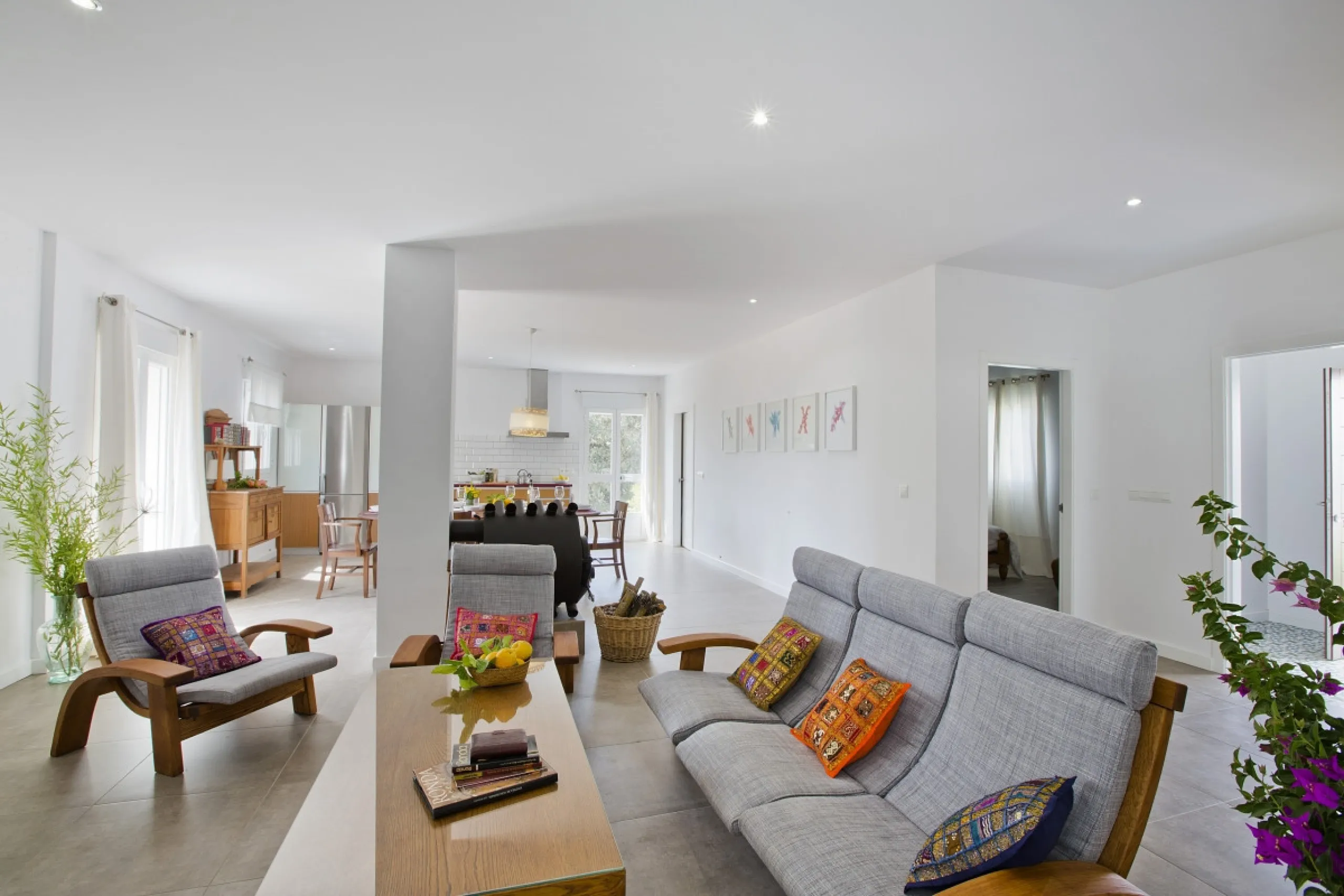 AN OUTSTANDING OPPORTUNITY to own an IMPRESSIVE FINCA OF 30,000M2 OF FLAT LAND with 1,000 walnut trees and a beautiful, stylish modern home with a private swimming pool and exceptional views.