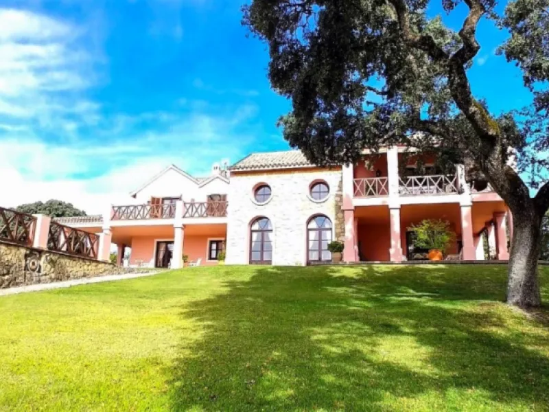 Außergewöhnliches Landgut mit Weinbergen in der Serranía de Ronda