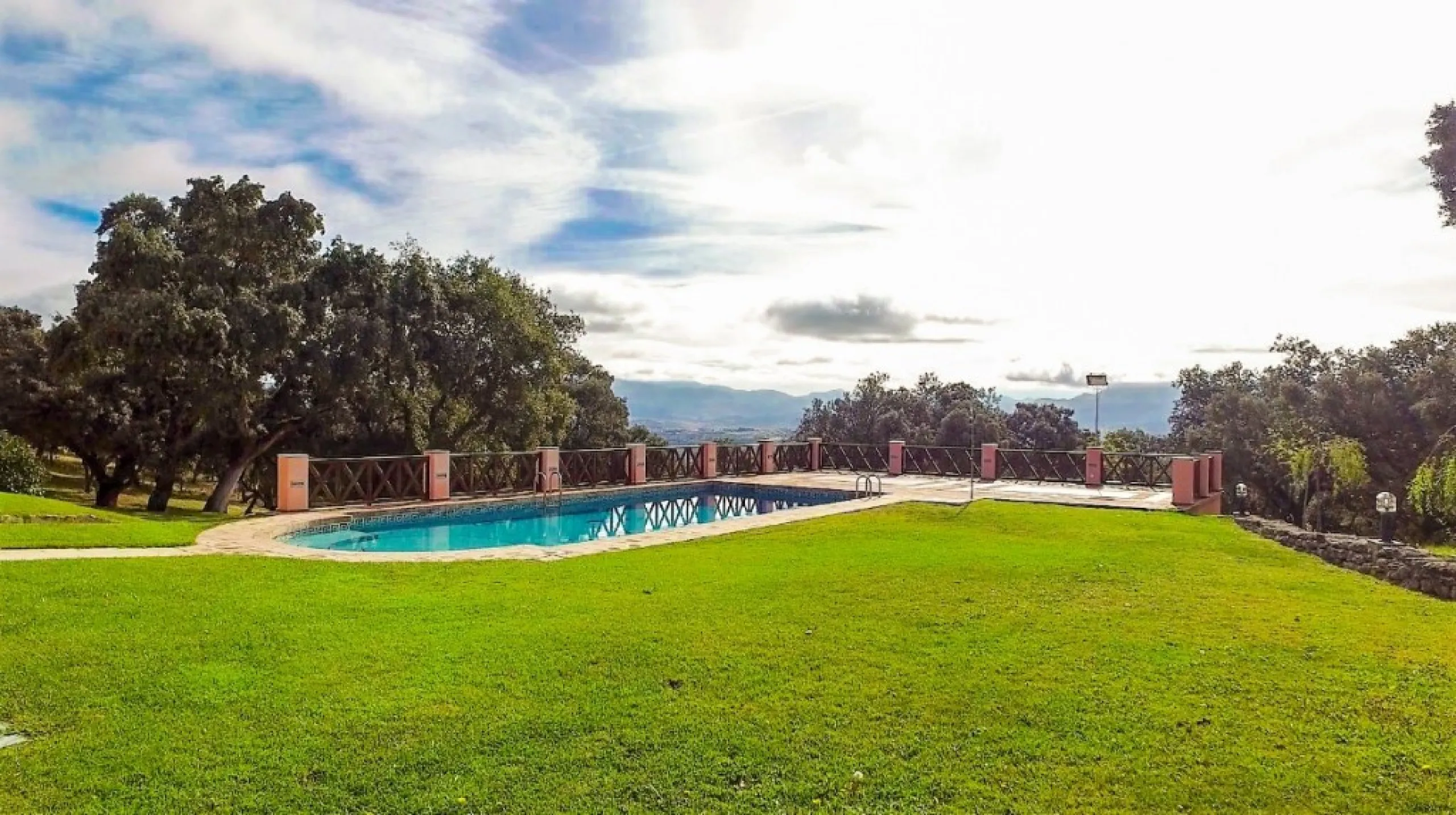Außergewöhnliches Landgut mit Weinbergen in der Serranía de Ronda