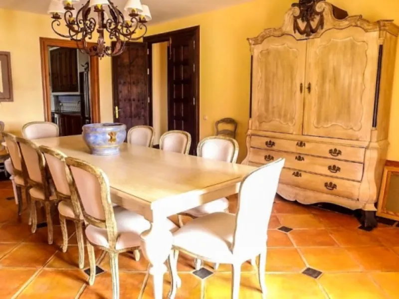 Außergewöhnliches Landgut mit Weinbergen in der Serranía de Ronda
