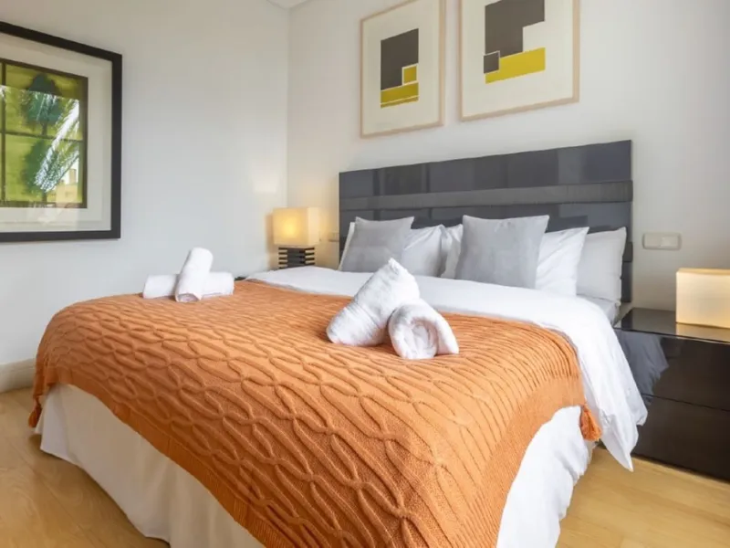 Apartment - Penthouse в продаже в Marbella, Málaga. В доме 3 спален и 4 ванных комнат. Площадь дома 290 м². Площадь участка 390 м²