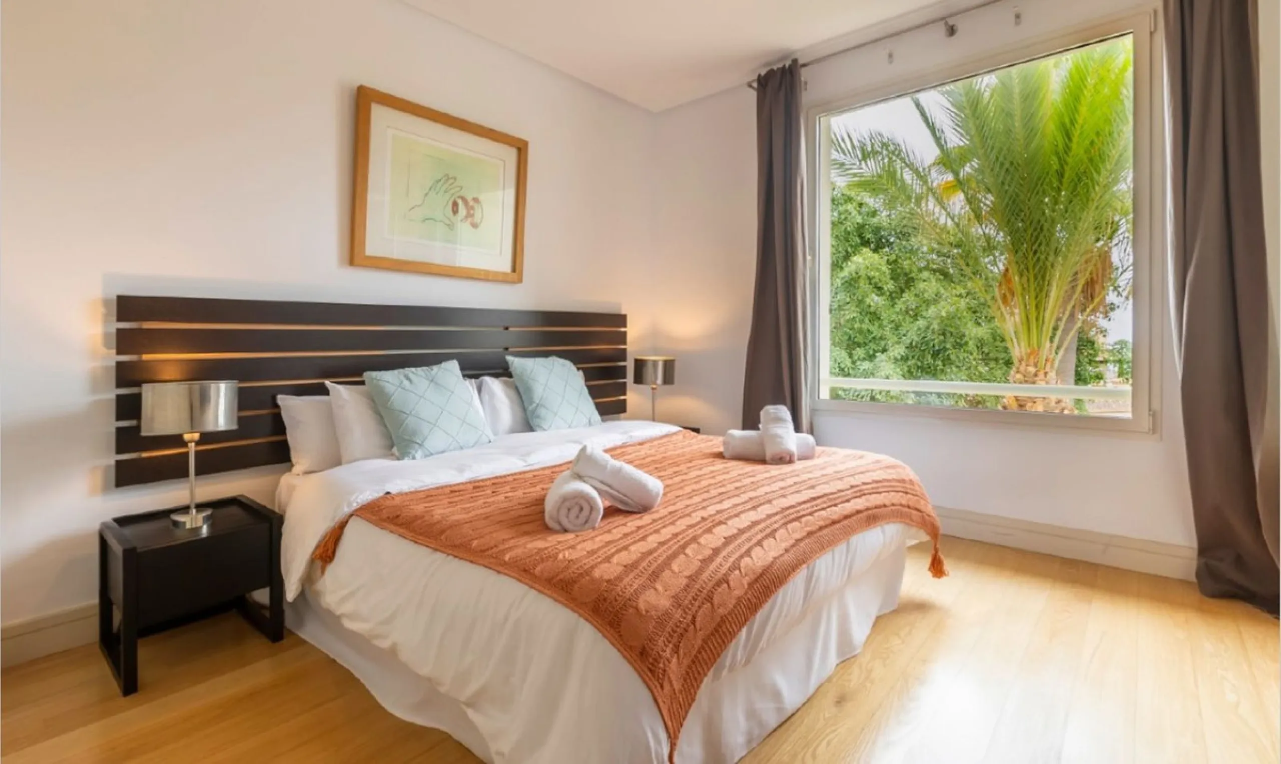 Apartment - Penthouse в продаже в Marbella, Málaga. В доме 3 спален и 4 ванных комнат. Площадь дома 290 м². Площадь участка 390 м²