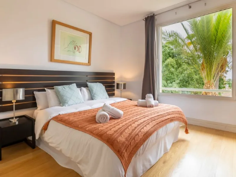 Apartment - Penthouse в продаже в Marbella, Málaga. В доме 3 спален и 4 ванных комнат. Площадь дома 290 м². Площадь участка 390 м²