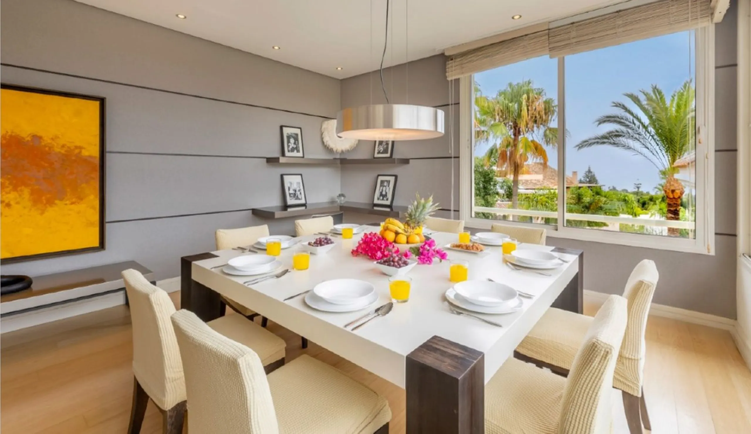 Apartment - Penthouse в продаже в Marbella, Málaga. В доме 3 спален и 4 ванных комнат. Площадь дома 290 м². Площадь участка 390 м²