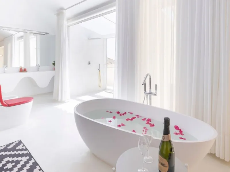 Apartment - Penthouse в продаже в Marbella, Málaga. В доме 3 спален и 4 ванных комнат. Площадь дома 290 м². Площадь участка 390 м²