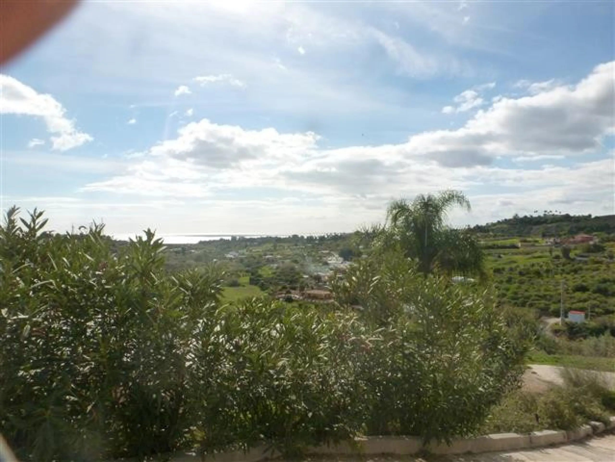 House - Detached Villa в продаже в Estepona, Málaga. В доме 6 спален и 4 ванных комнат. Площадь дома 380 м². Площадь участка 4700 м²