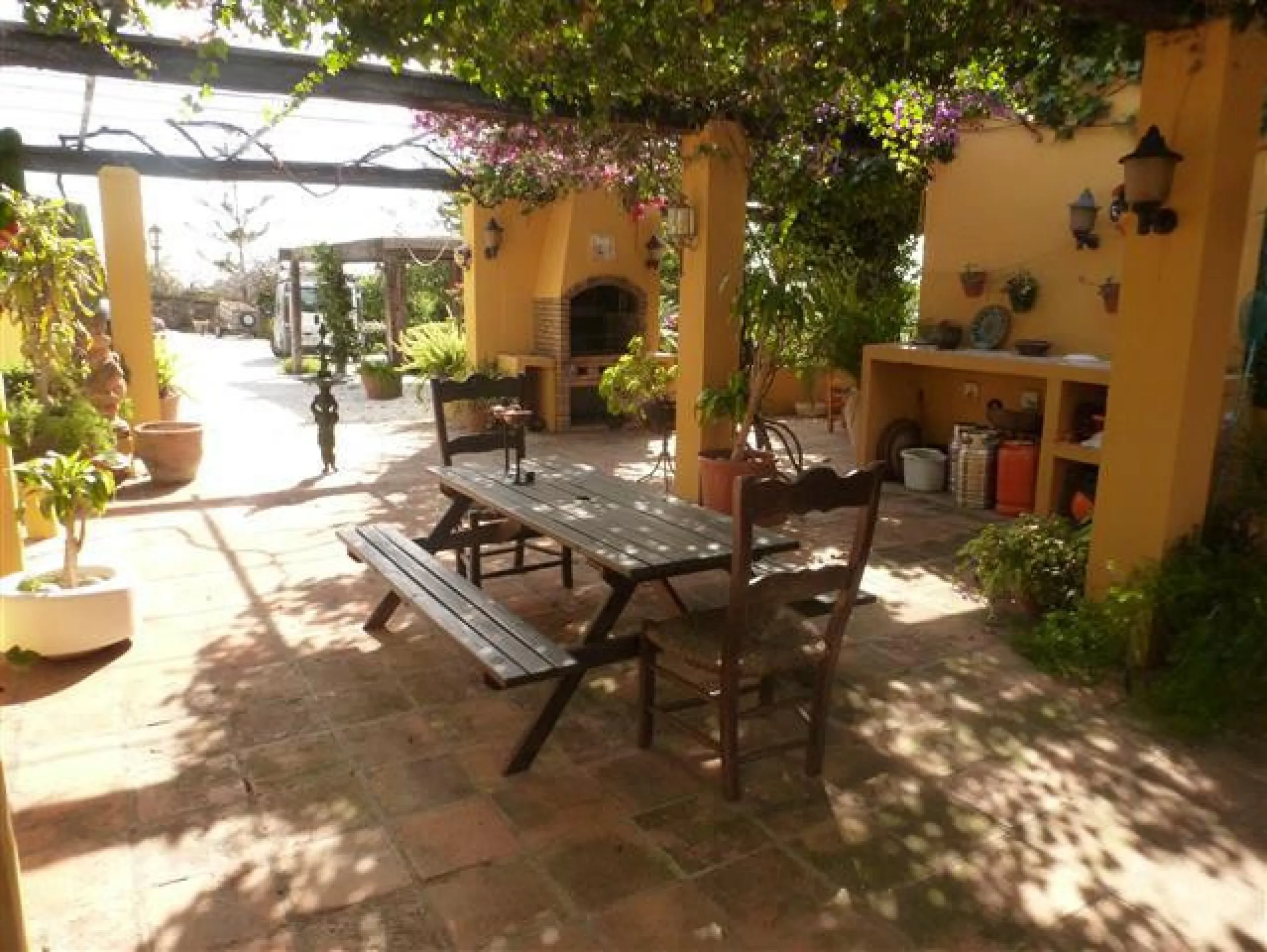 House - Detached Villa в продаже в Estepona, Málaga. В доме 6 спален и 4 ванных комнат. Площадь дома 380 м². Площадь участка 4700 м²