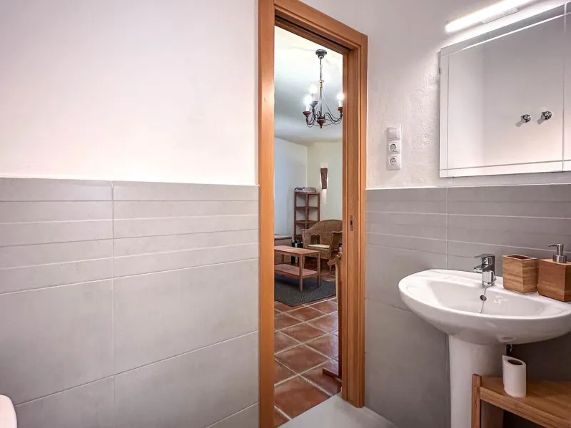 Commercial - Bed and Breakfast в продаже в Alora, Málaga. В доме 7 спален и 6 ванных комнат. Площадь дома 580 м². Площадь участка 17000 м²