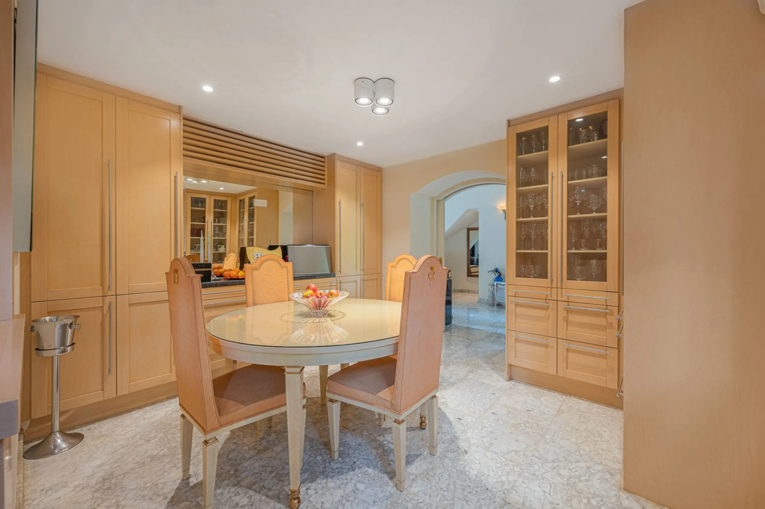 This villa presents an exceptional refurbishment opportunity to create your ideal family home.