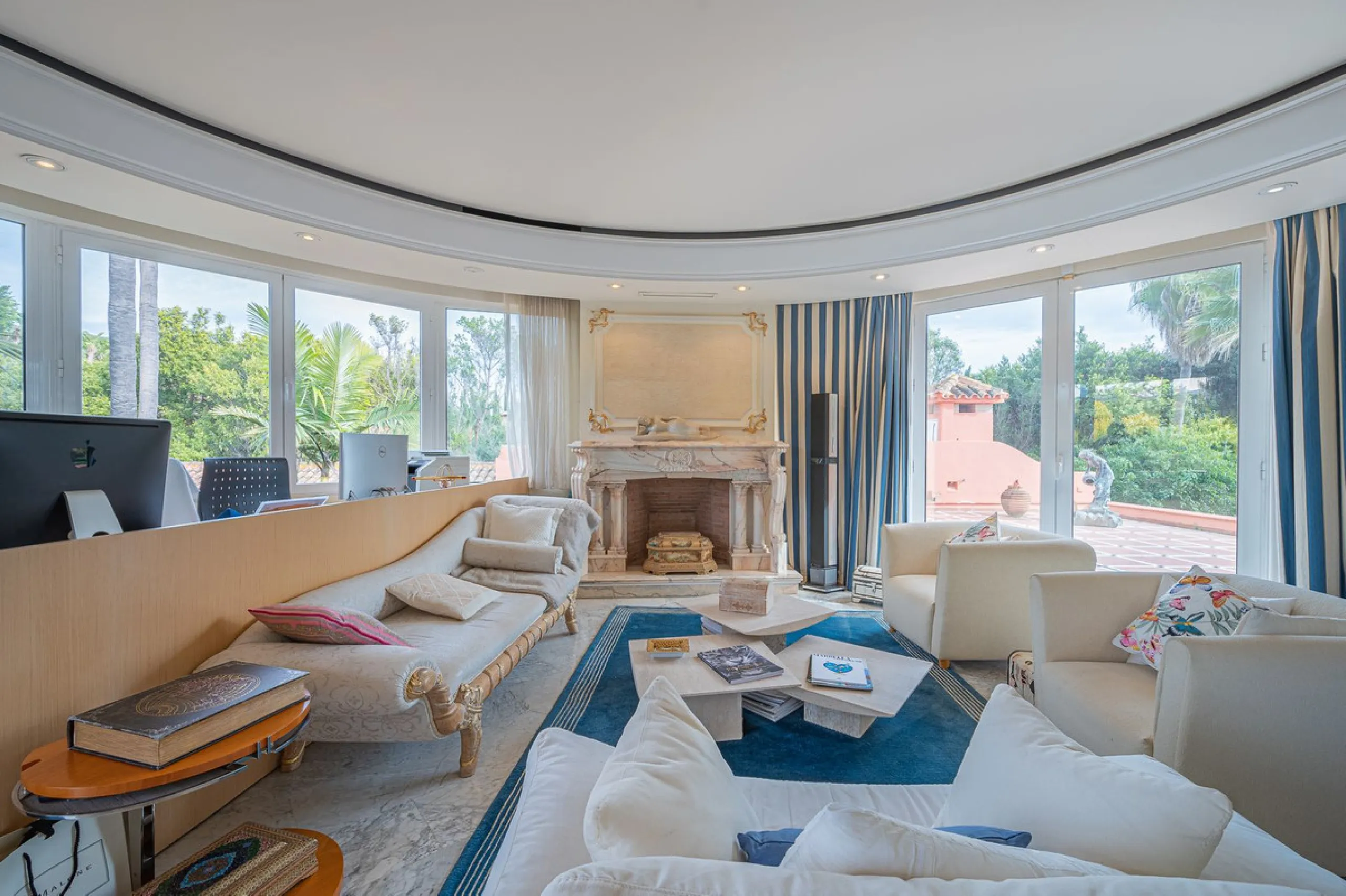 This villa presents an exceptional refurbishment opportunity to create your ideal family home.