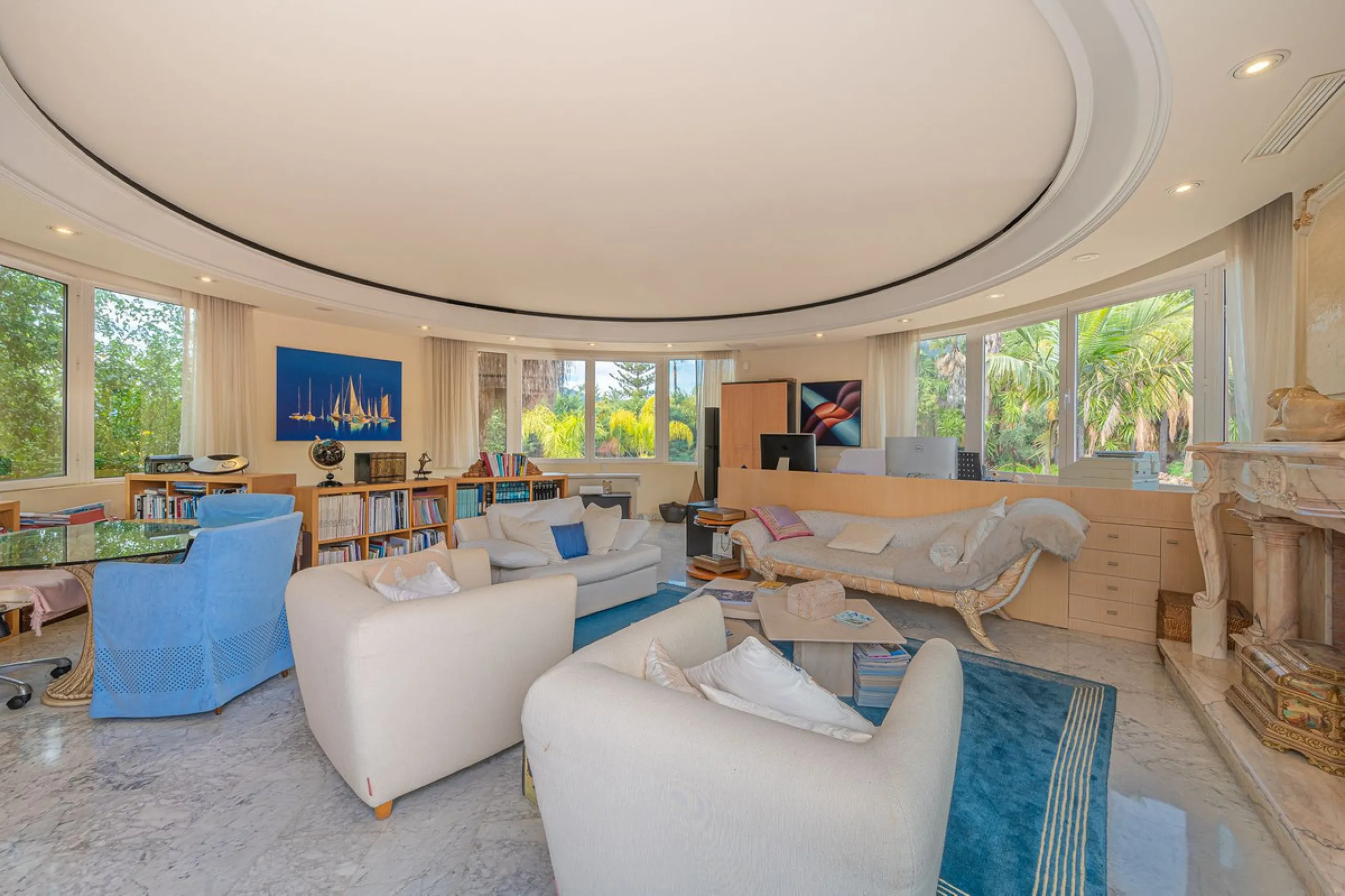 This villa presents an exceptional refurbishment opportunity to create your ideal family home.