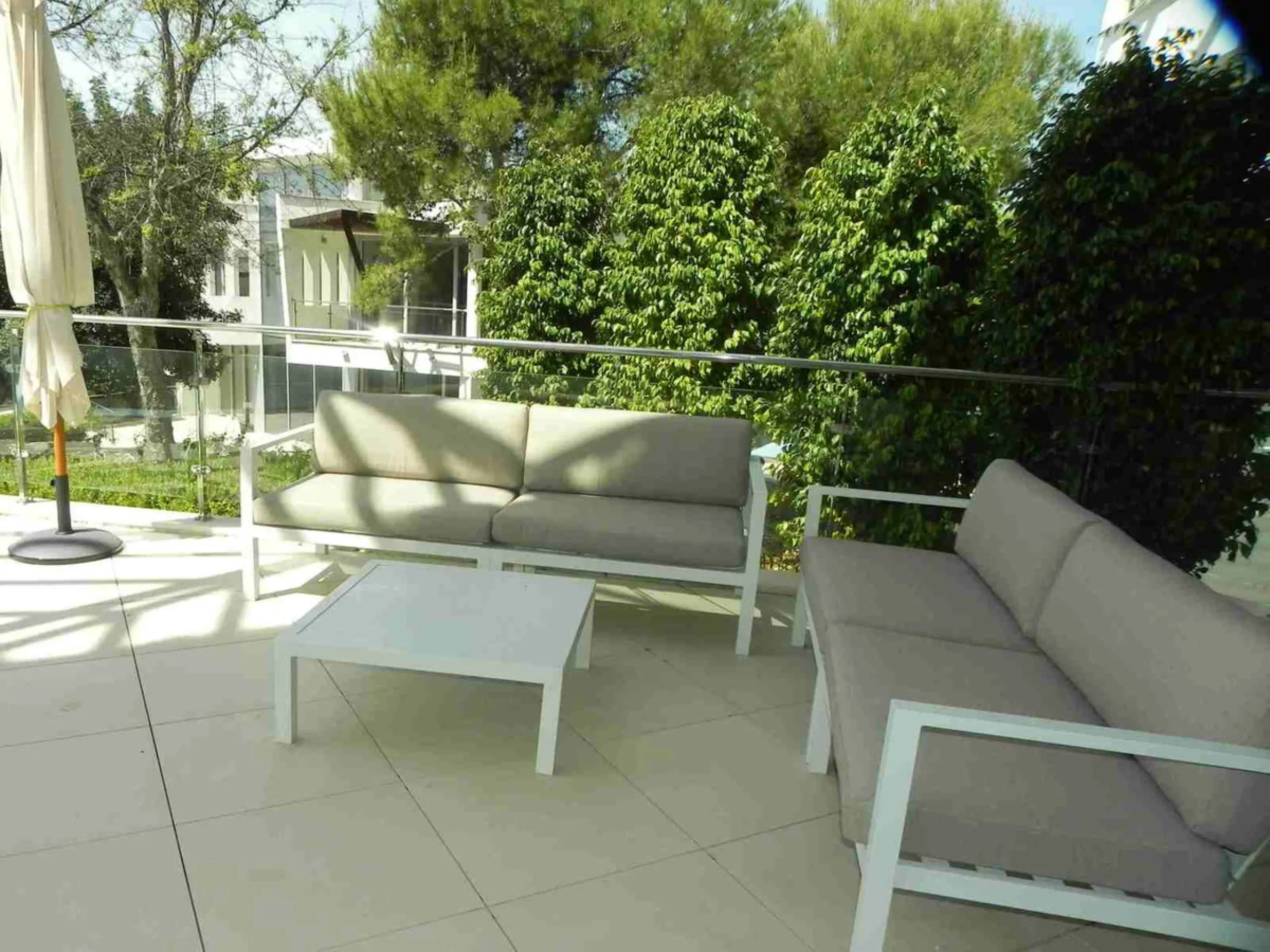 House - Semi-Detached House в продаже в Marbella, Málaga. В доме 4 спален и 5 ванных комнат. Площадь дома 421 м². Площадь участка 60 м²