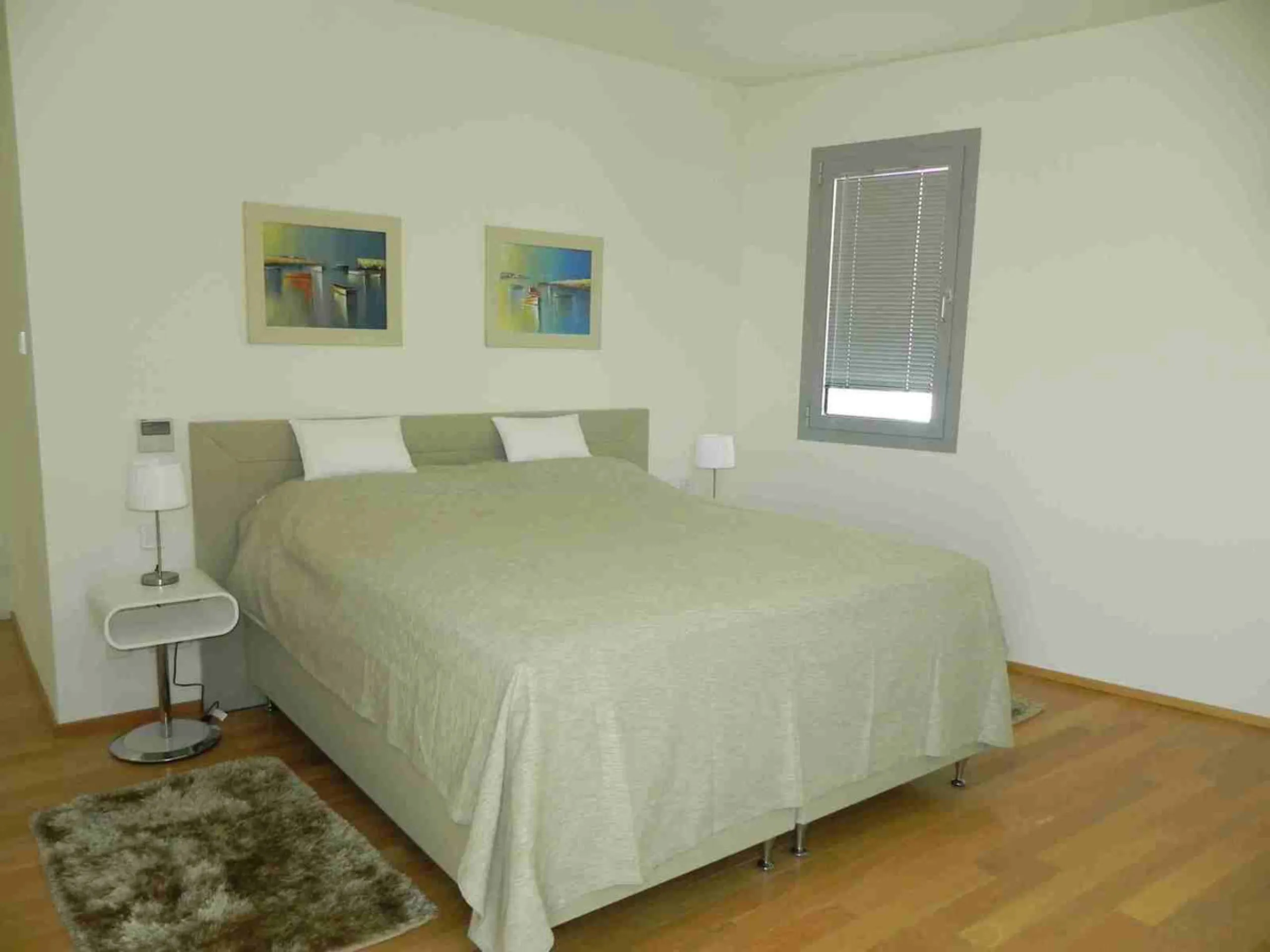 House - Semi-Detached House в продаже в Marbella, Málaga. В доме 4 спален и 5 ванных комнат. Площадь дома 421 м². Площадь участка 60 м²