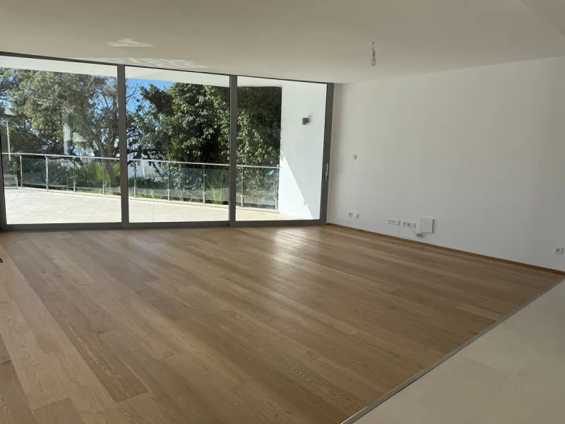 House - Semi-Detached House в продаже в Marbella, Málaga. В доме 4 спален и 5 ванных комнат. Площадь дома 421 м². Площадь участка 60 м²
