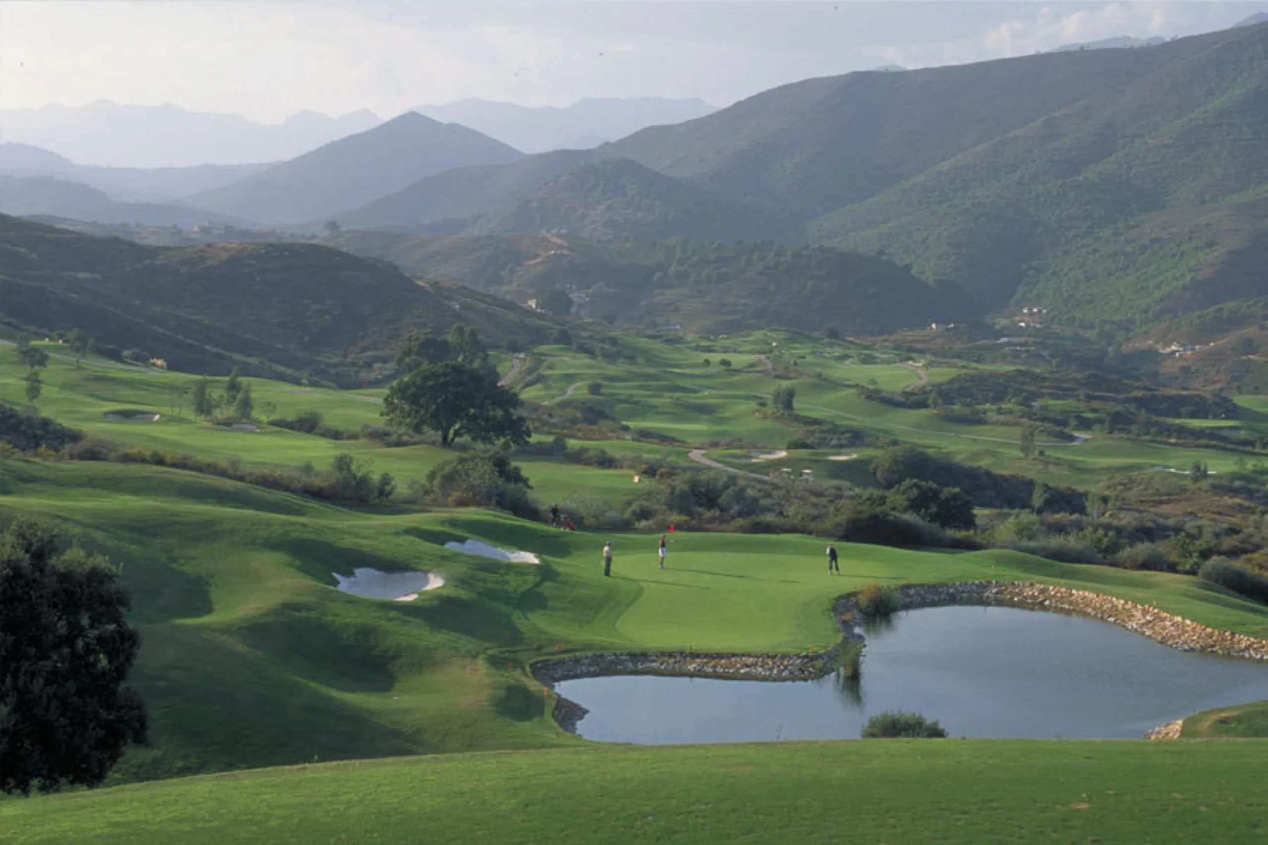 .Beautiful property with a plot of 2,501 Mts. Villa of about 492 meters built,