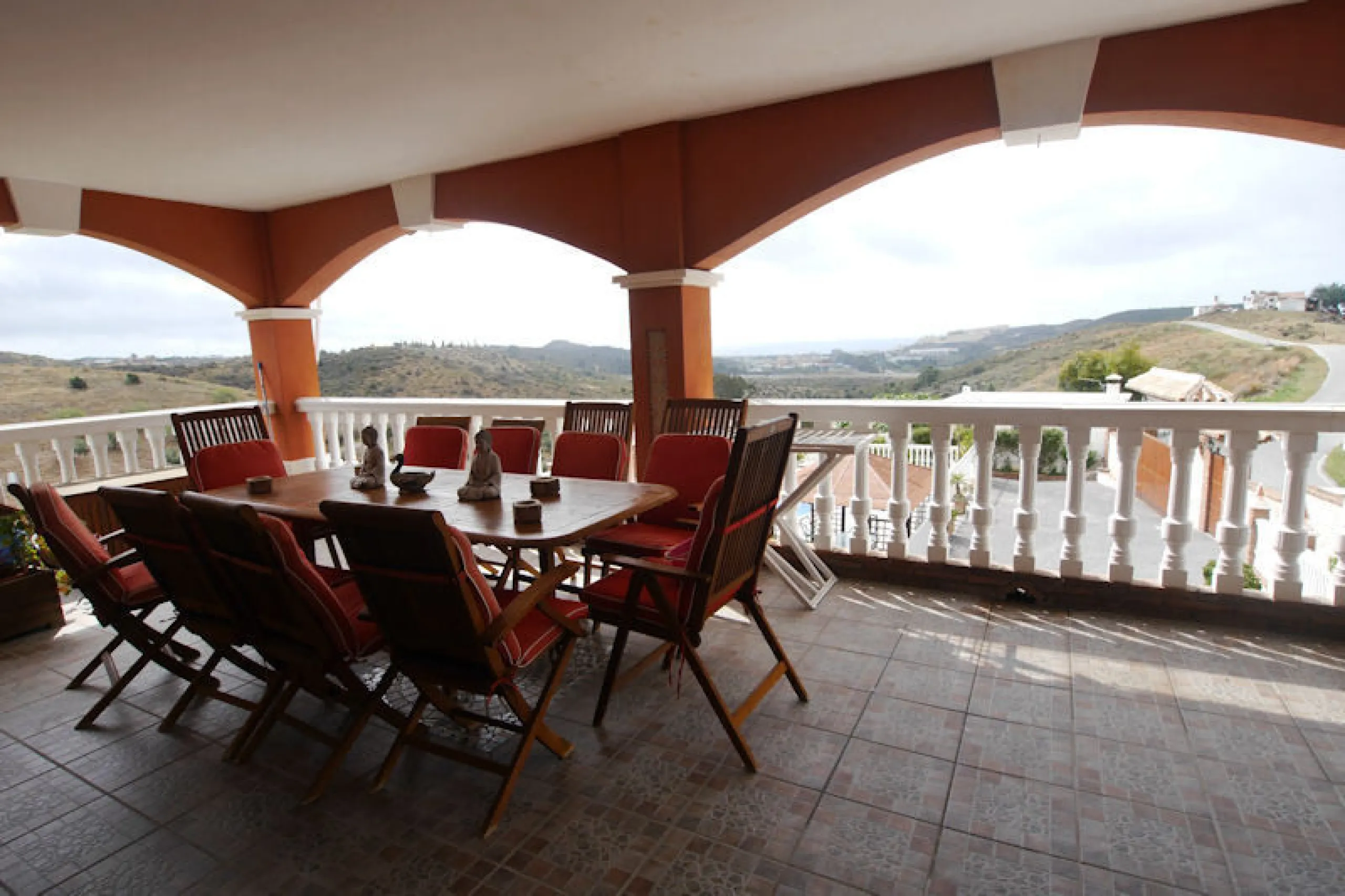 .Beautiful property with a plot of 2,501 Mts. Villa of about 492 meters built,