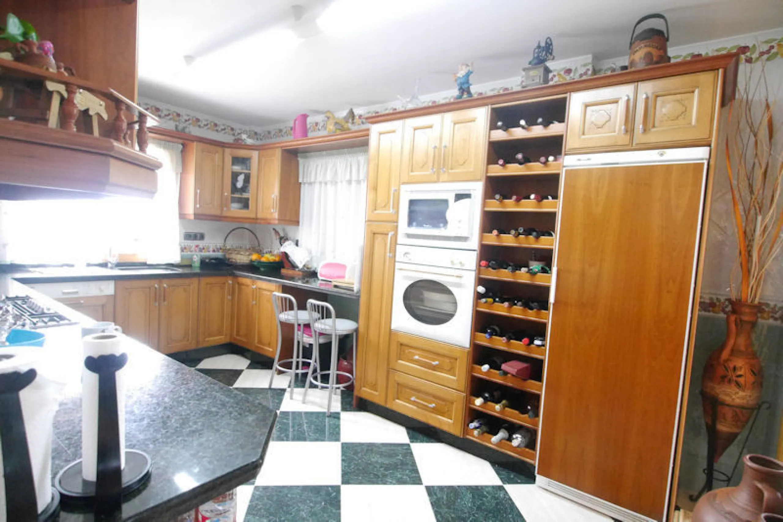 .Beautiful property with a plot of 2,501 Mts. Villa of about 492 meters built,
