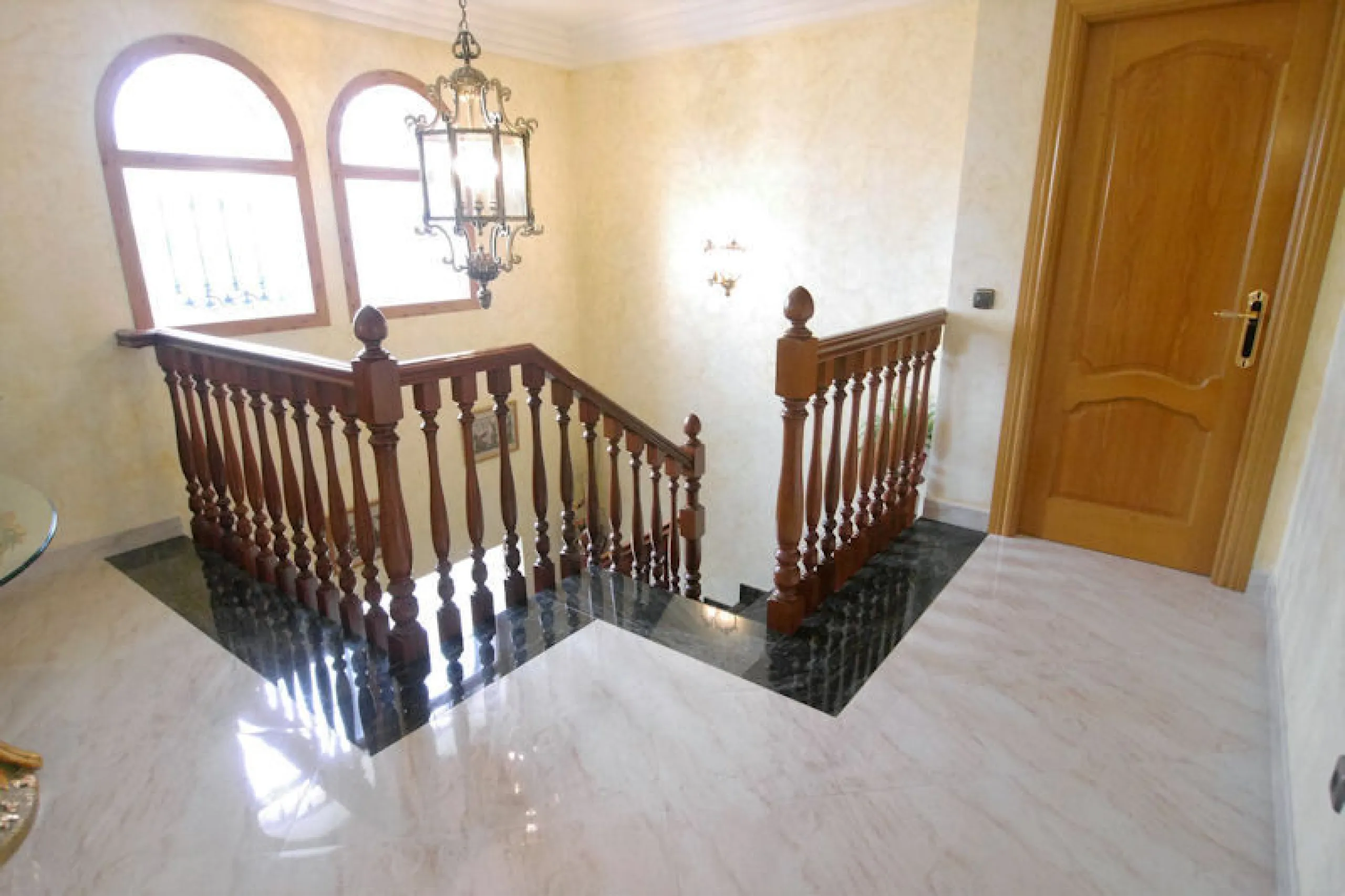 .Beautiful property with a plot of 2,501 Mts. Villa of about 492 meters built,