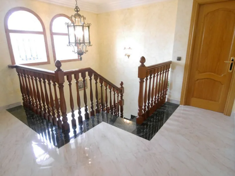 .Beautiful property with a plot of 2,501 Mts. Villa of about 492 meters built,