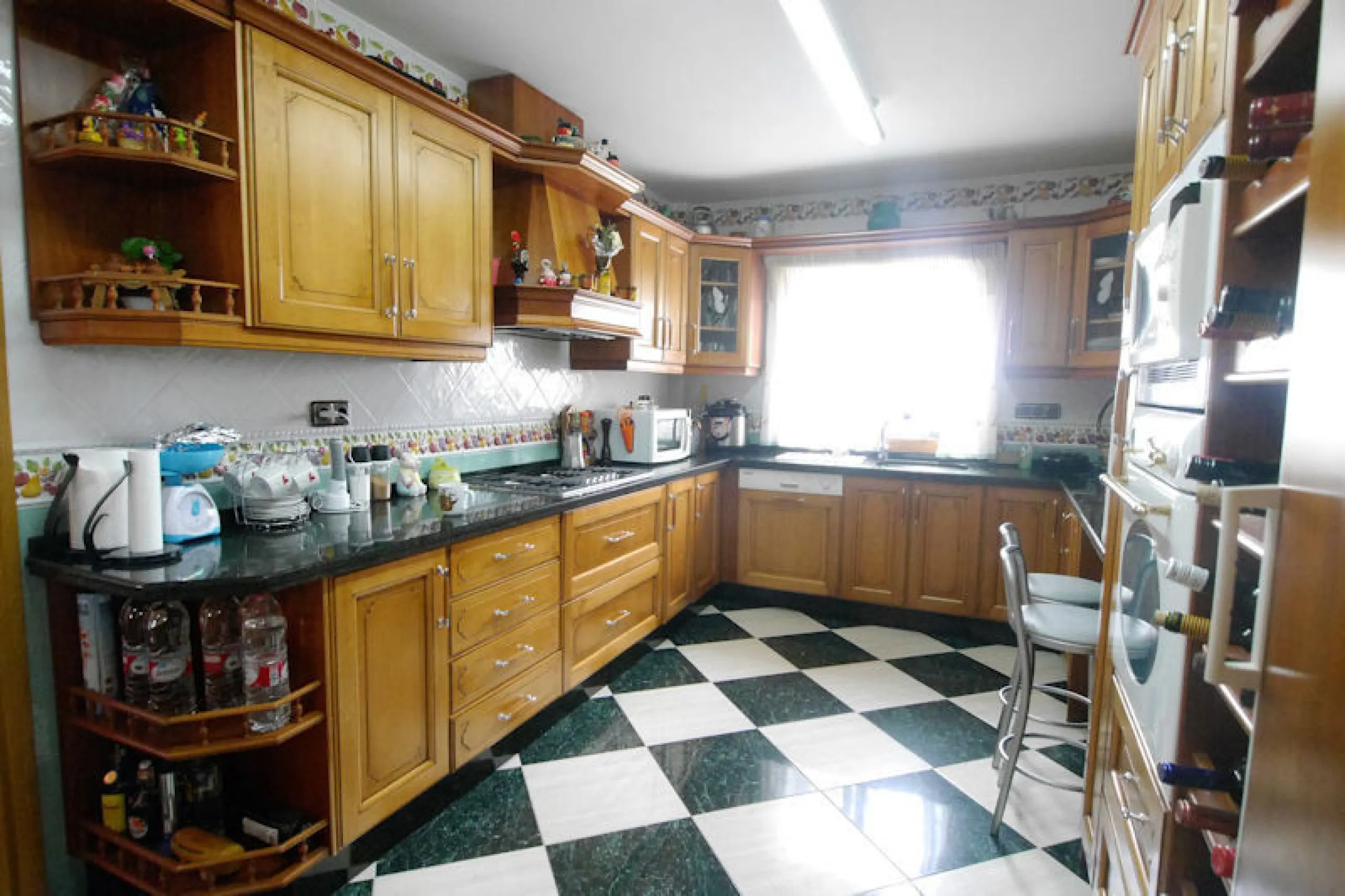 .Beautiful property with a plot of 2,501 Mts. Villa of about 492 meters built,