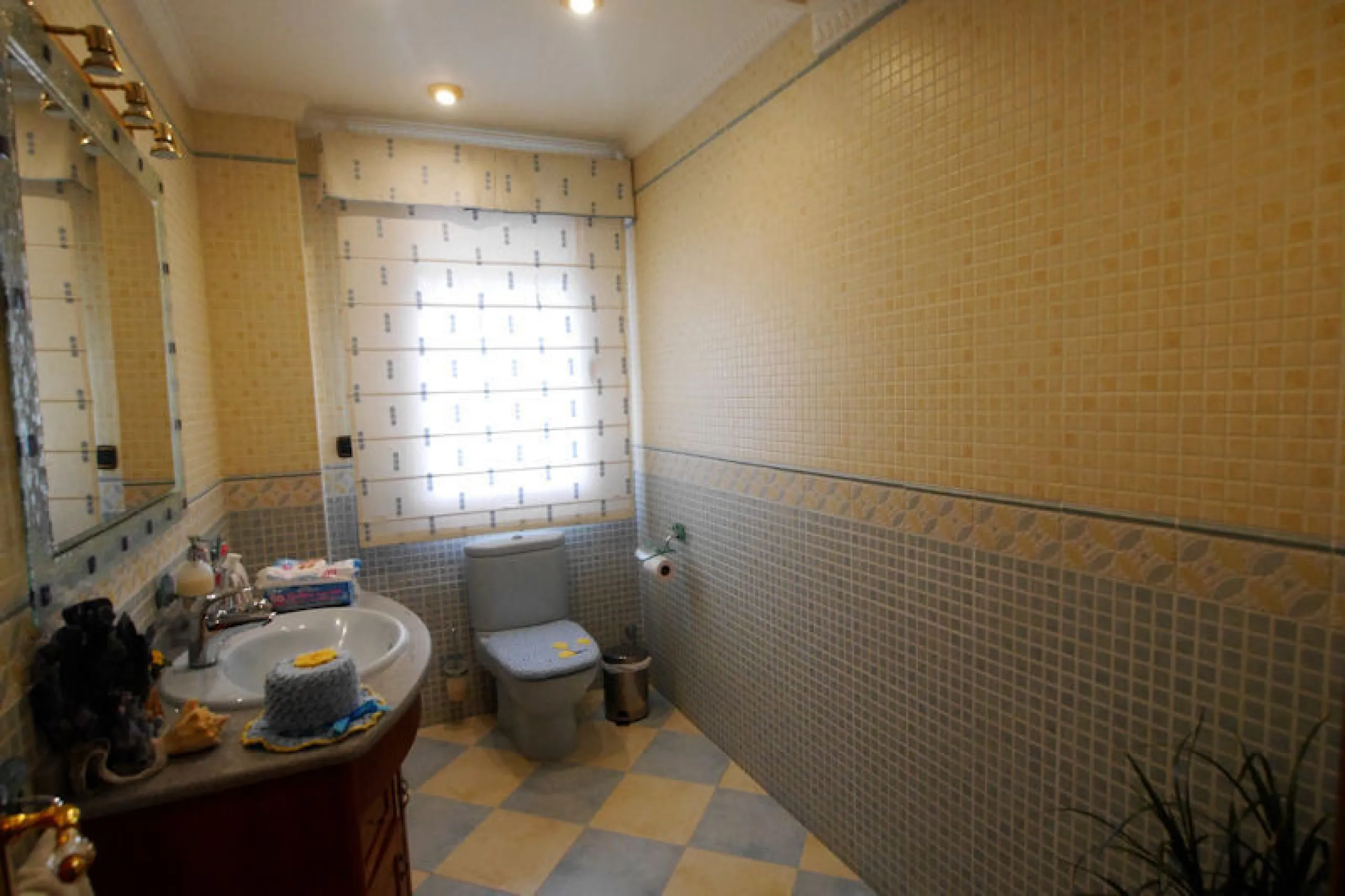 .Beautiful property with a plot of 2,501 Mts. Villa of about 492 meters built,