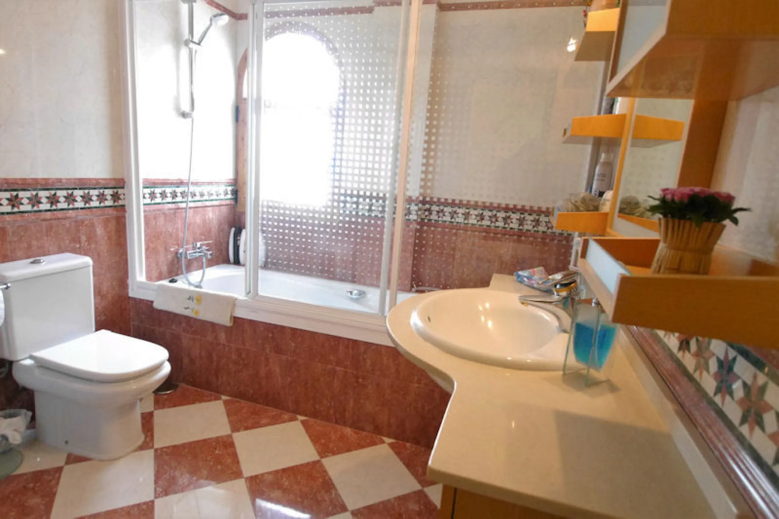 .Beautiful property with a plot of 2,501 Mts. Villa of about 492 meters built,