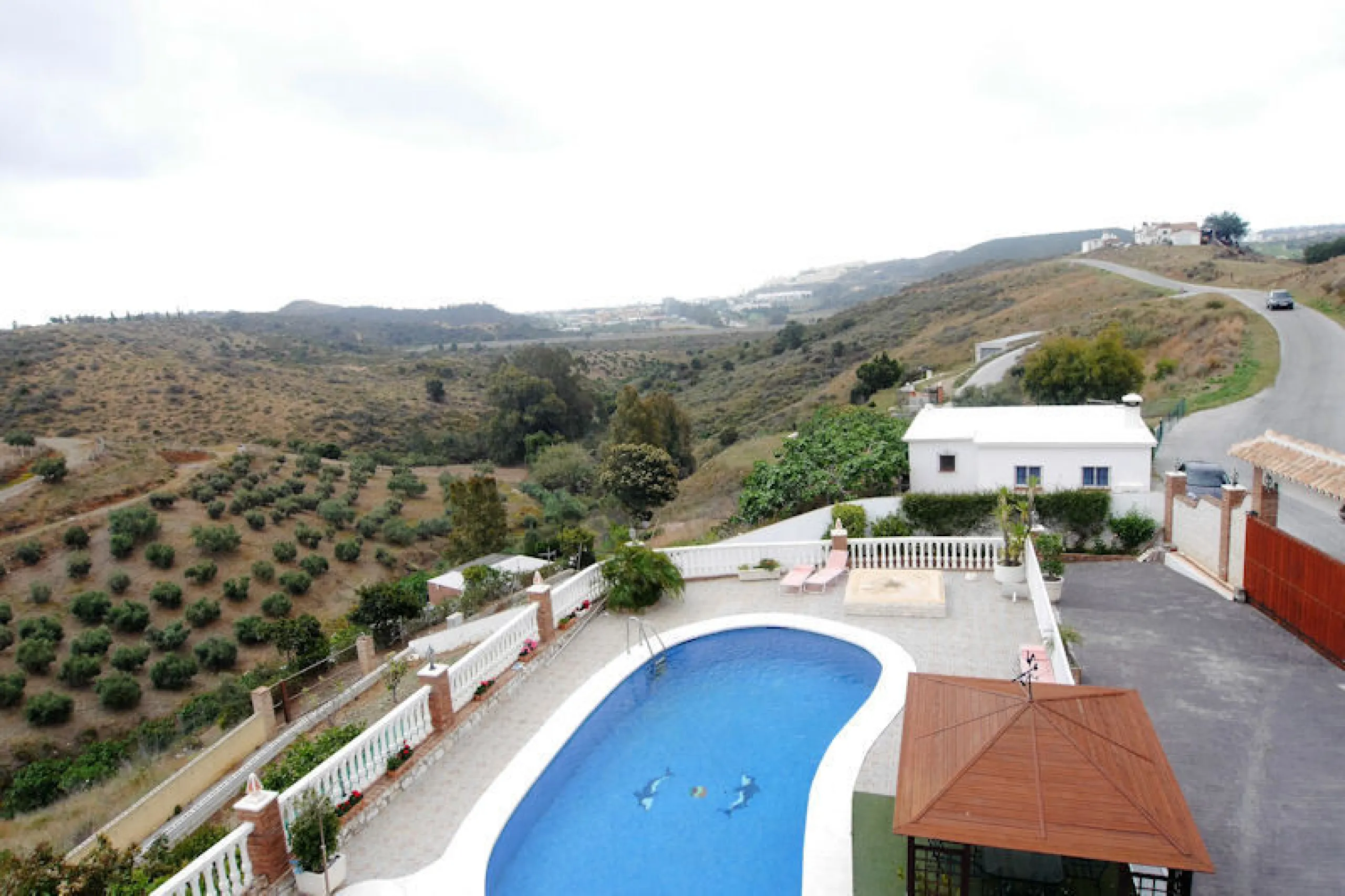 .Beautiful property with a plot of 2,501 Mts. Villa of about 492 meters built,