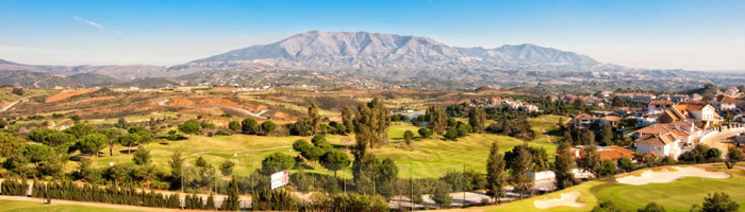 .Beautiful property with a plot of 2,501 Mts. Villa of about 492 meters built,