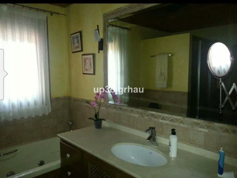 Ground Floor Apartment, Estepona, Costa del Sol.