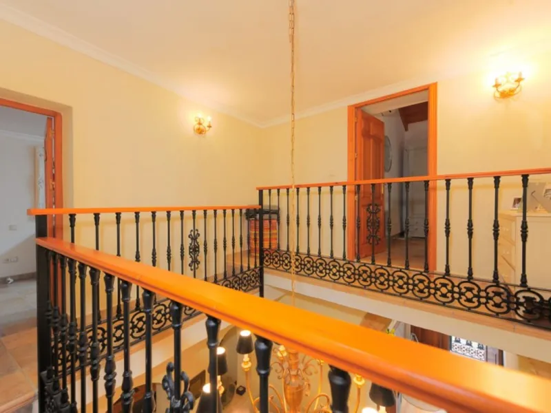 A rare opportunity to acquire a fabulous townhouse located in one of the nicest streets of the old town of Marbella, walking distance to all the amenities, bars, restaurants and the beaches.