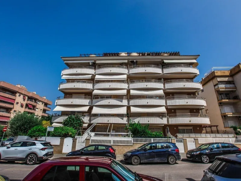 Exclusive home with private solarium in El Estany, Calafell
