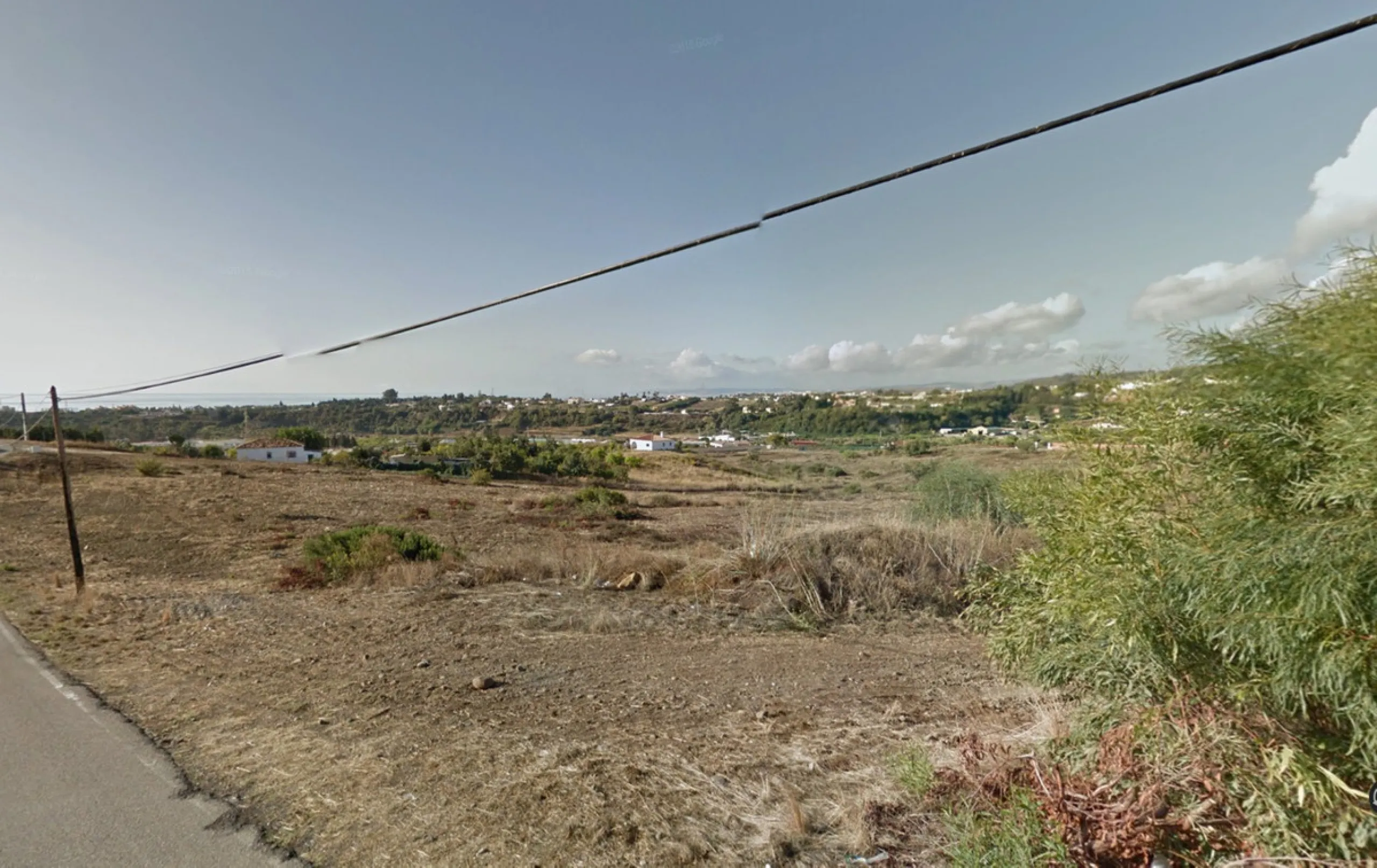 Magnificent plot of 45,100 m², is slightly inclined flat, ideal orientation south-southwest, overlooking the sea. A 1 km from the beach and the Mediterranean Highway A-7, near the hotel Kempiski Resort Hotel, Laguna Village and the Equestrian Center. A 5 