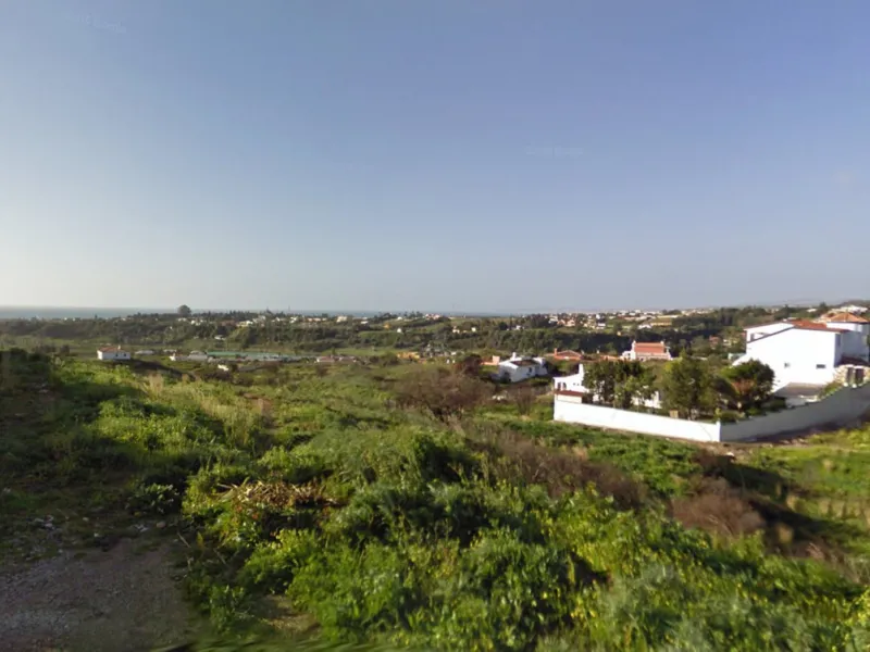 Magnificent plot of 45,100 m², is slightly inclined flat, ideal orientation south-southwest, overlooking the sea. A 1 km from the beach and the Mediterranean Highway A-7, near the hotel Kempiski Resort Hotel, Laguna Village and the Equestrian Center. A 5 