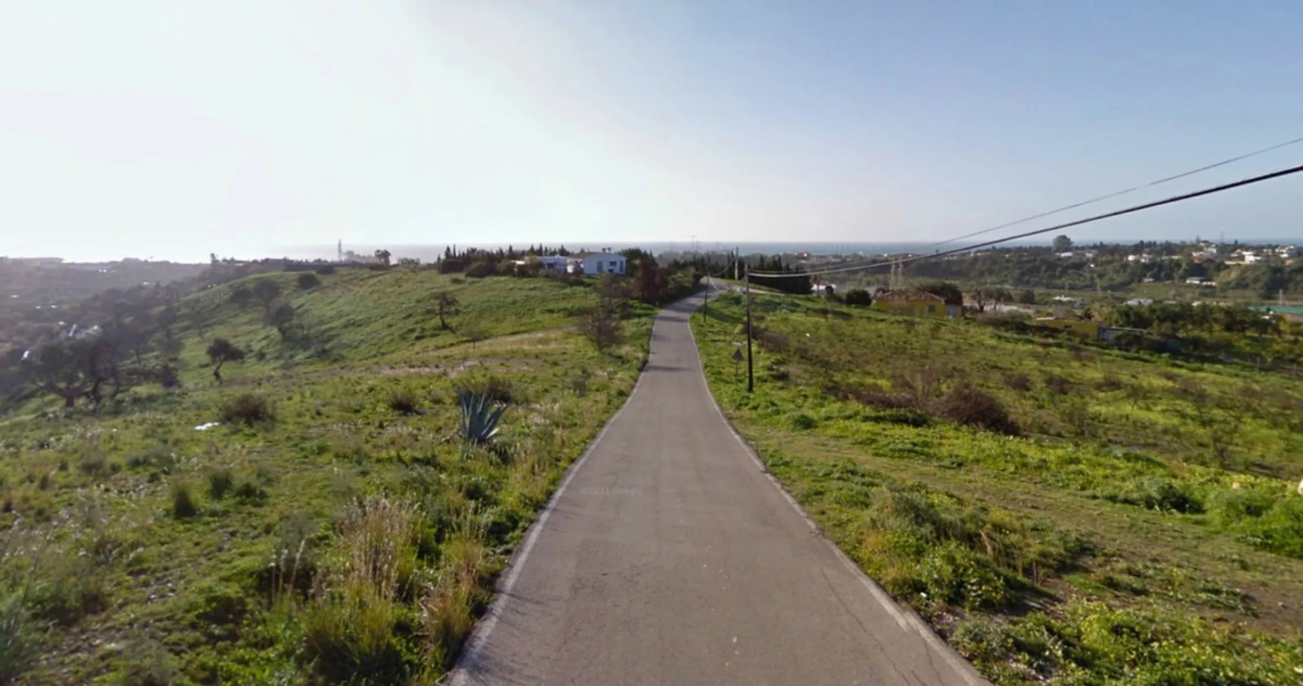 Magnificent plot of 45,100 m², is slightly inclined flat, ideal orientation south-southwest, overlooking the sea. A 1 km from the beach and the Mediterranean Highway A-7, near the hotel Kempiski Resort Hotel, Laguna Village and the Equestrian Center. A 5 